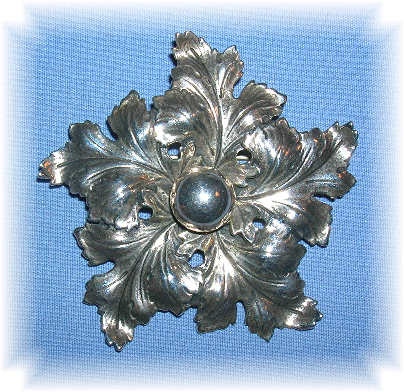 Sterling Silver Cini Leaf Pin Brooch.........