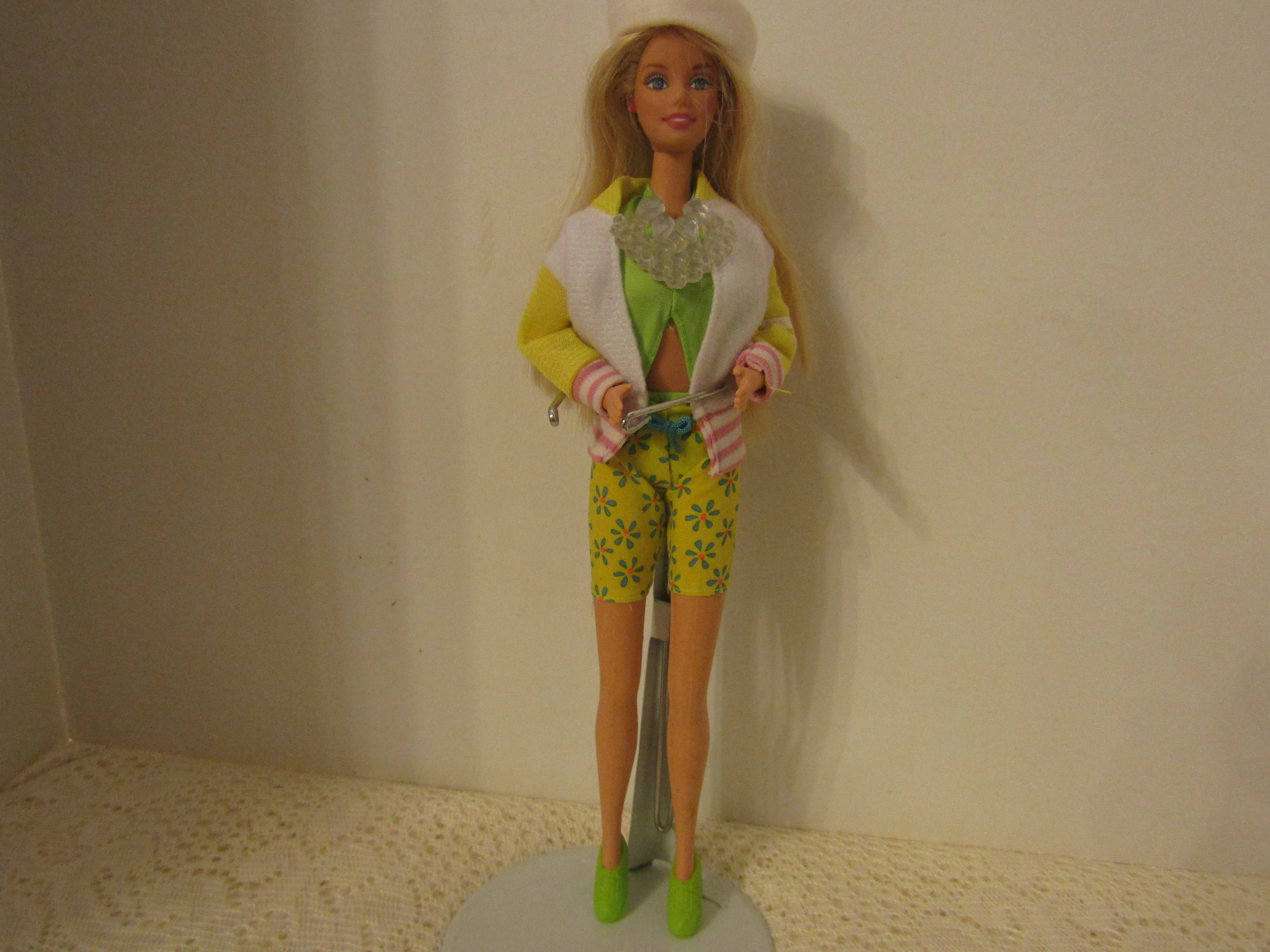 Vintage 1966/1998 Fashion Doll China 6