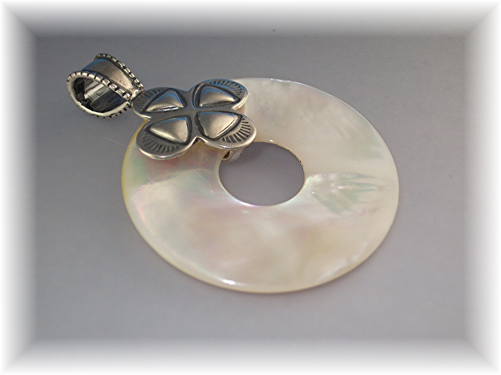Pendant Sterling Silver mother Of Pearl