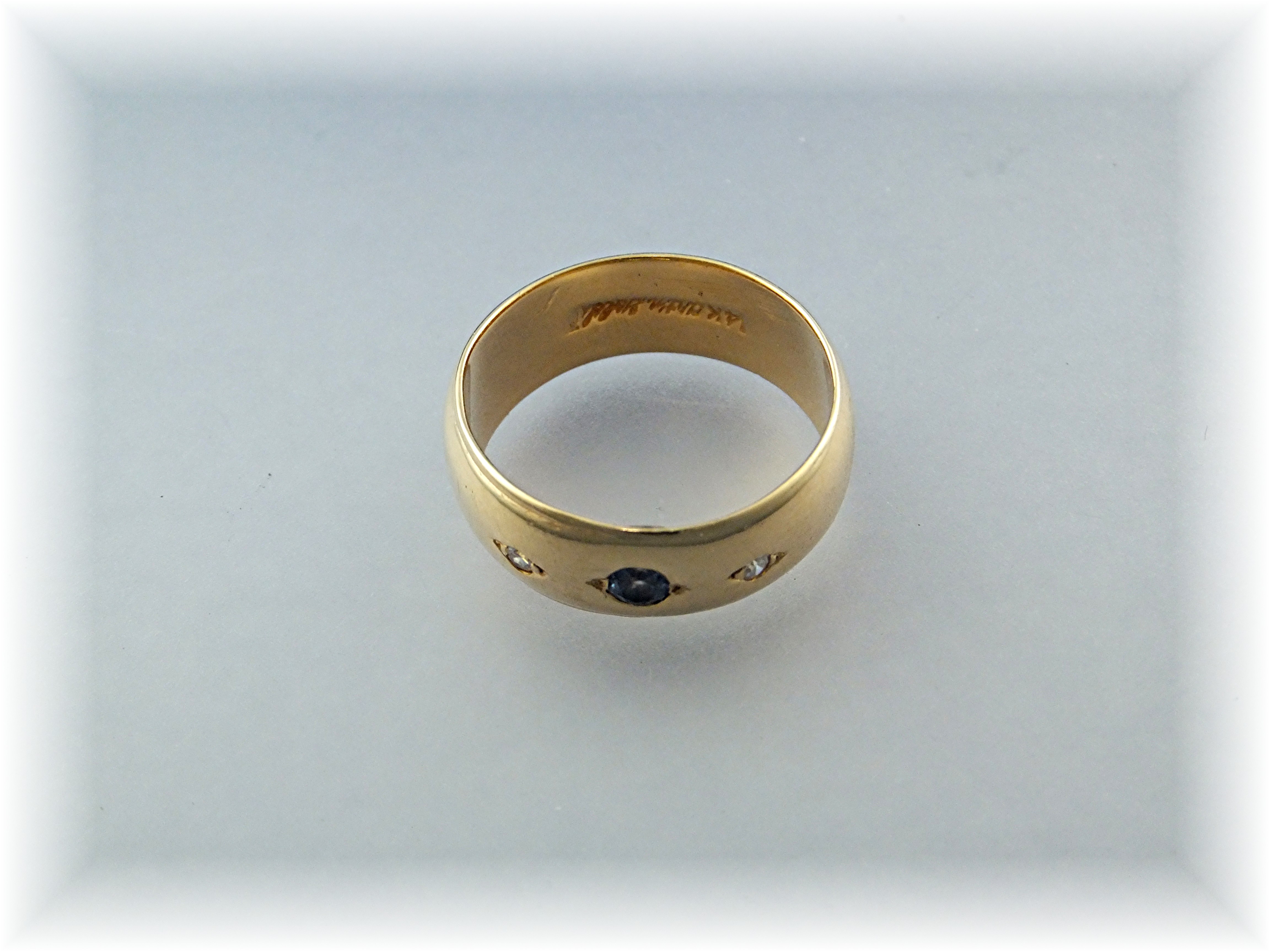 Ring 14k Gold Band Diamonds and Ceylon Sapphire