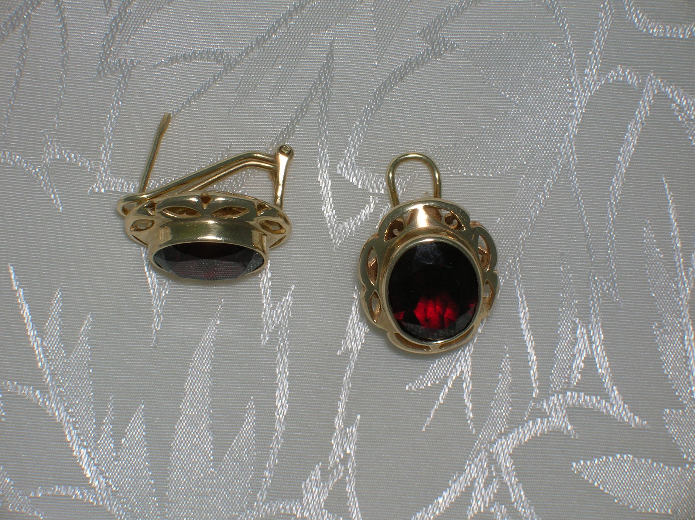 Earrings 10K Yellow Gold 3ct Each Garnet FrenchEarrings