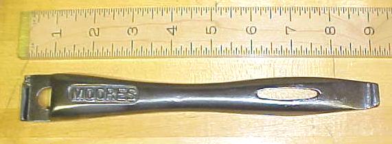 Moores Cast Iron Stove Lid Lifter