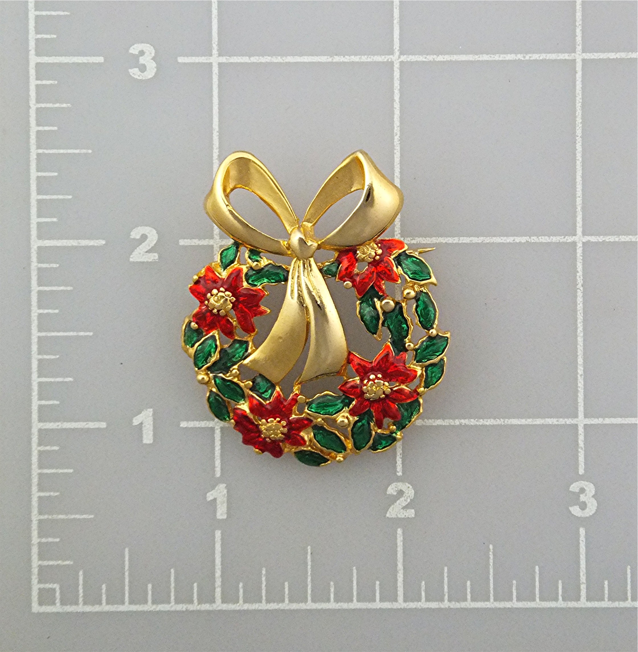Brooch Pin Christmas Gold Enamel Poinsettia Wreath USA