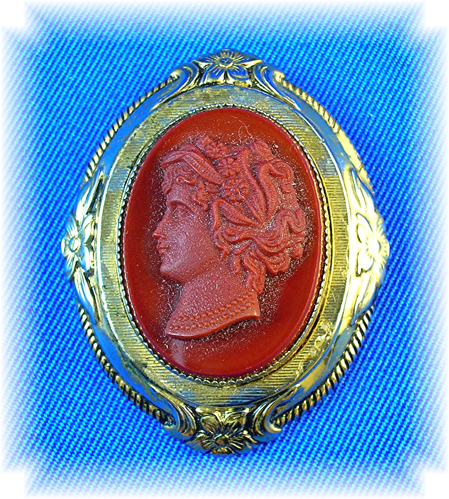 1 7/8 Burnt Orange Glass Cameo Brooch Pin