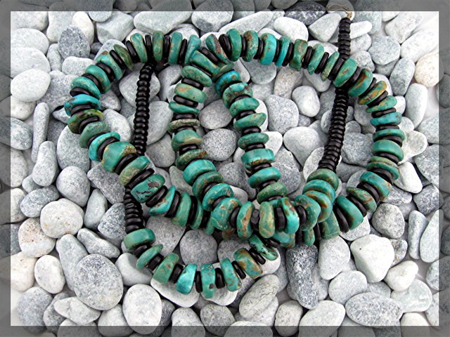 Santo Domingo Hand Crafted  Green Turquoise Onyx Neckla