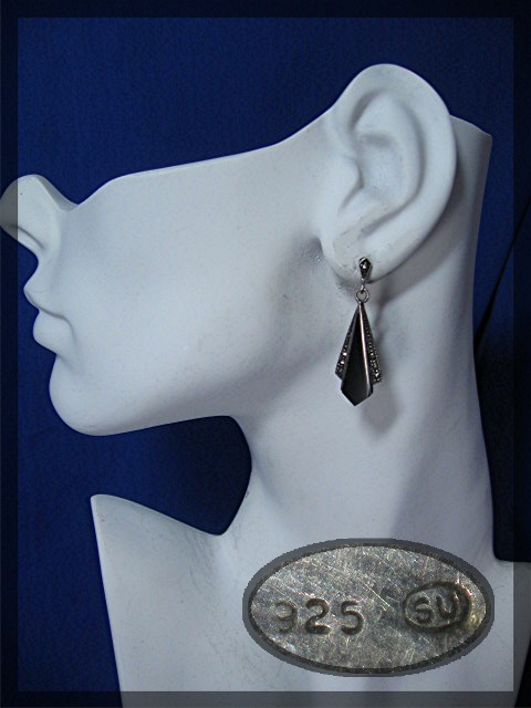 Sterling Silver Marquisite Dange Pierced Earrings SU