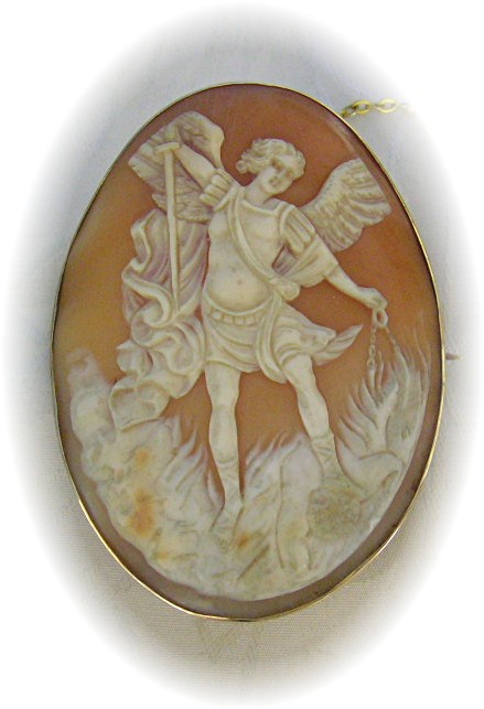 Cameo Brooch Roman God Victorian Shell 9ct Gold