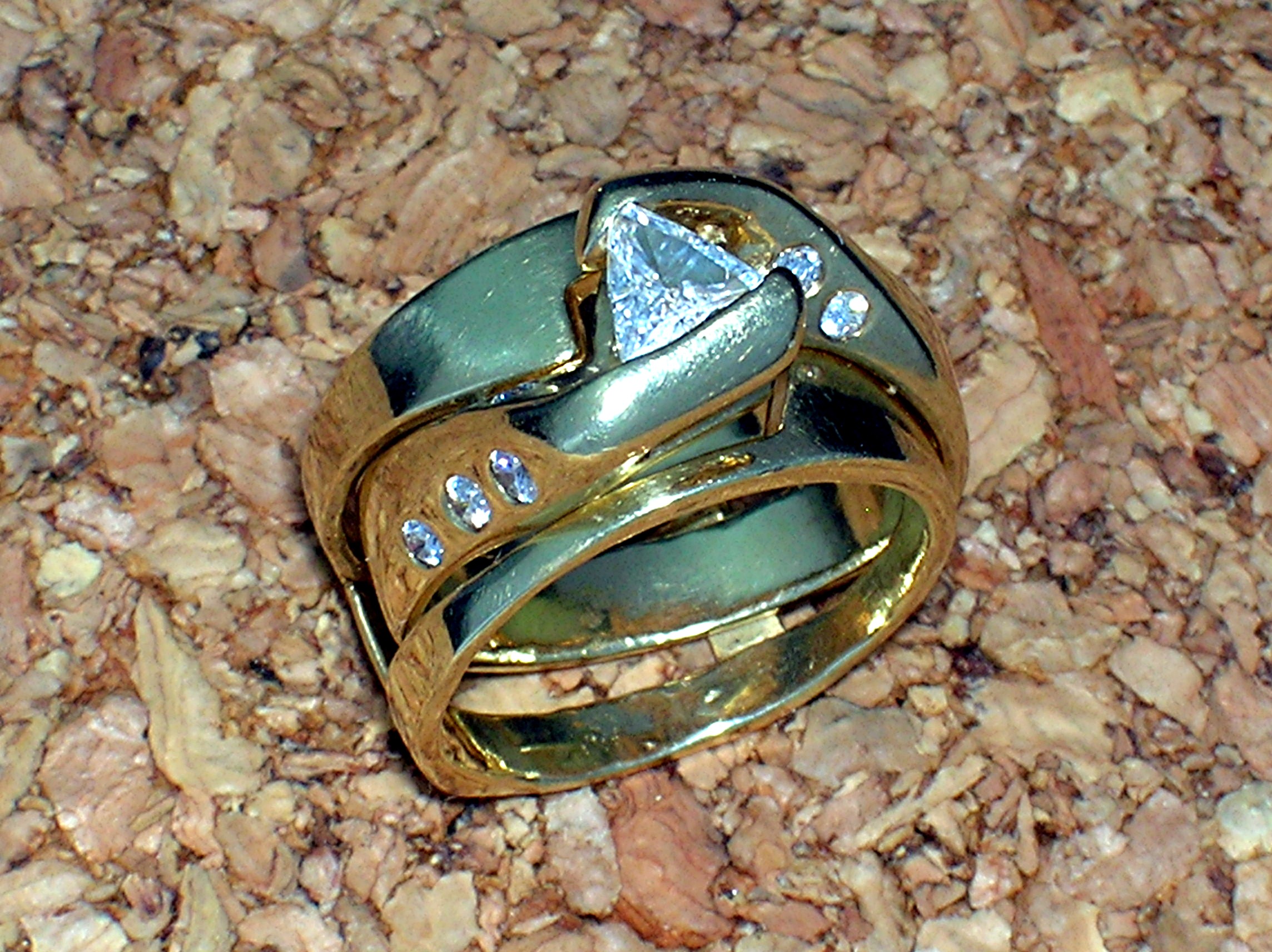 Ring Wedding14K  Gold Trillion Round Diamond Wedding