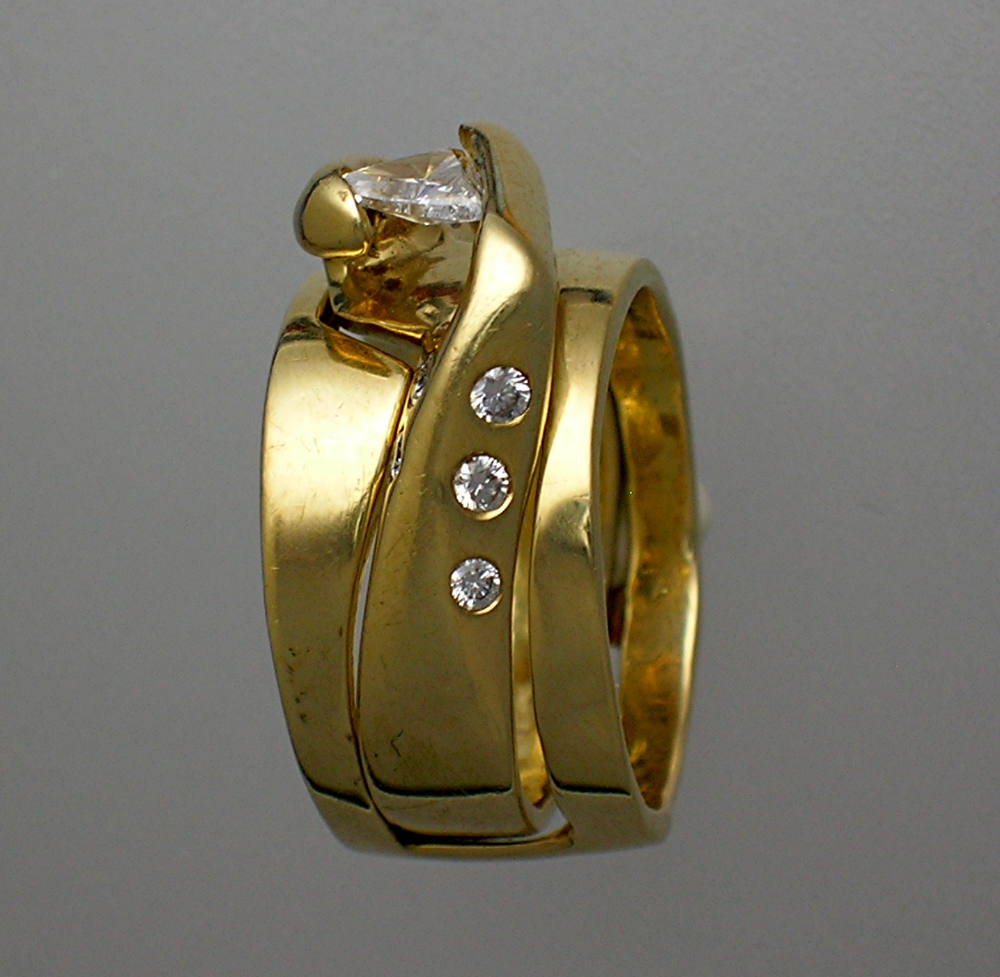 Ring Wedding14K  Gold Trillion Round Diamond Wedding