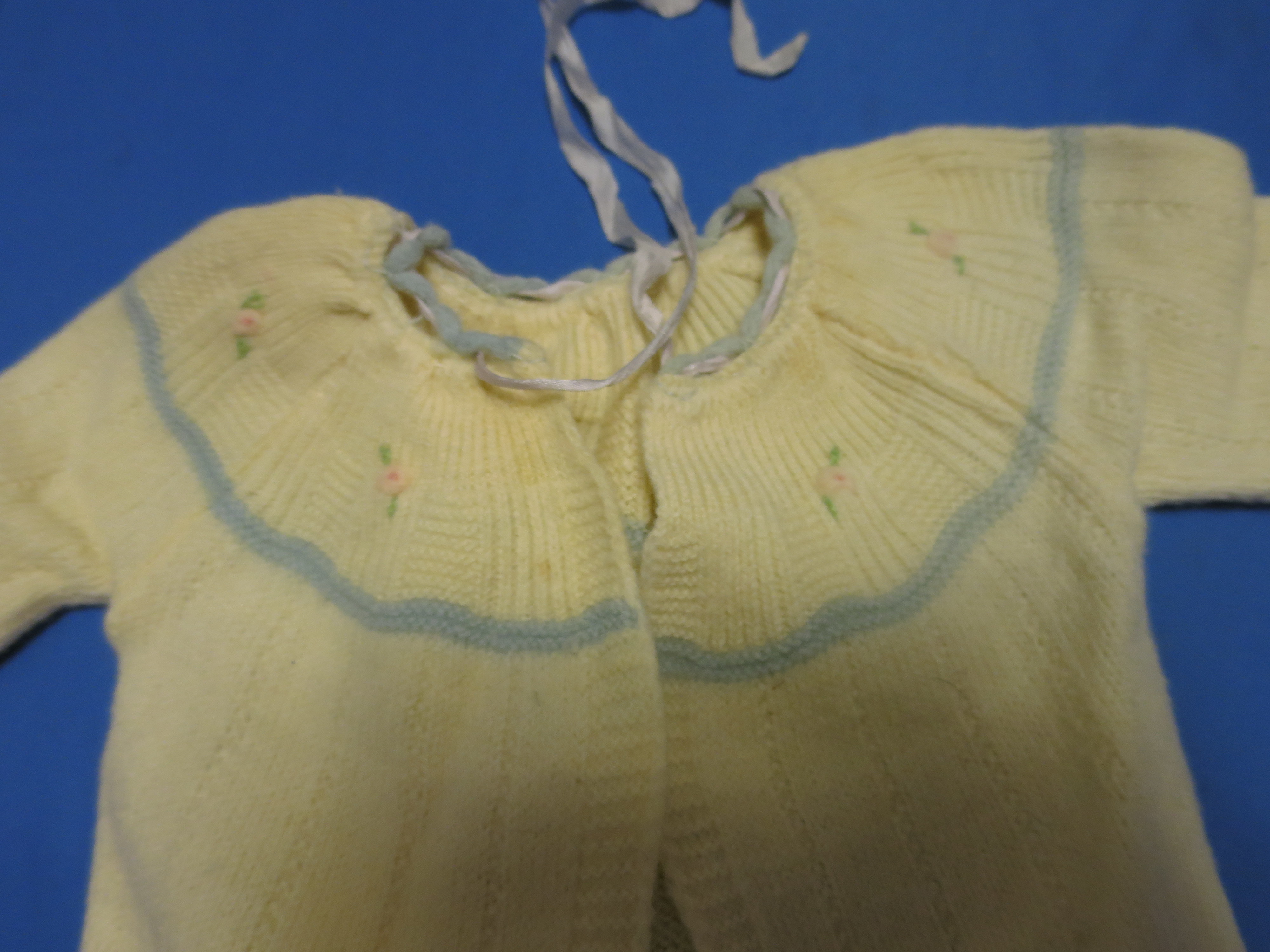 Baby Sweater Hand Knit 0-3 months pink floral Vintage 1940s
