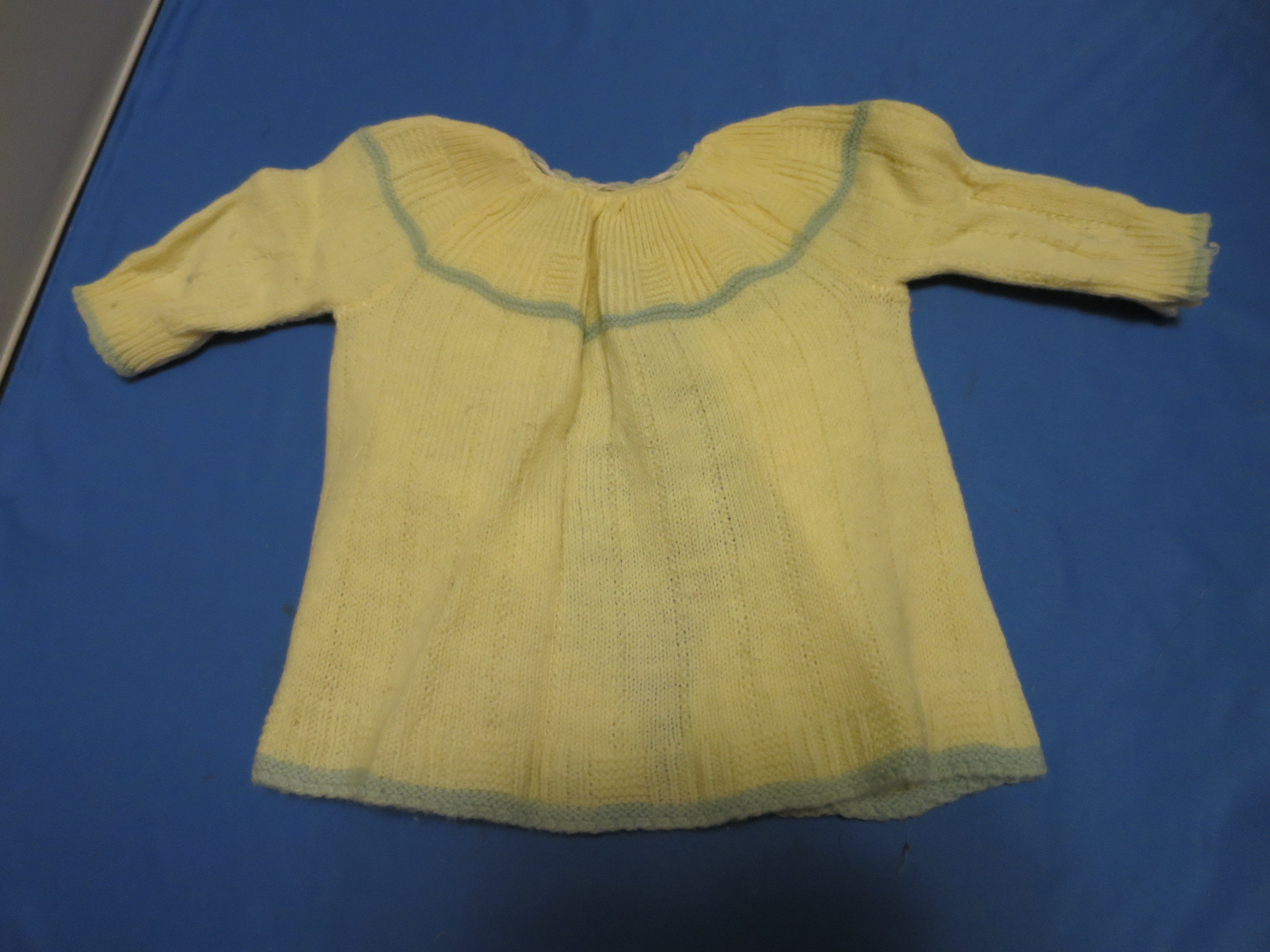 Baby Sweater Hand Knit 0-3 months pink floral Vintage 1940s