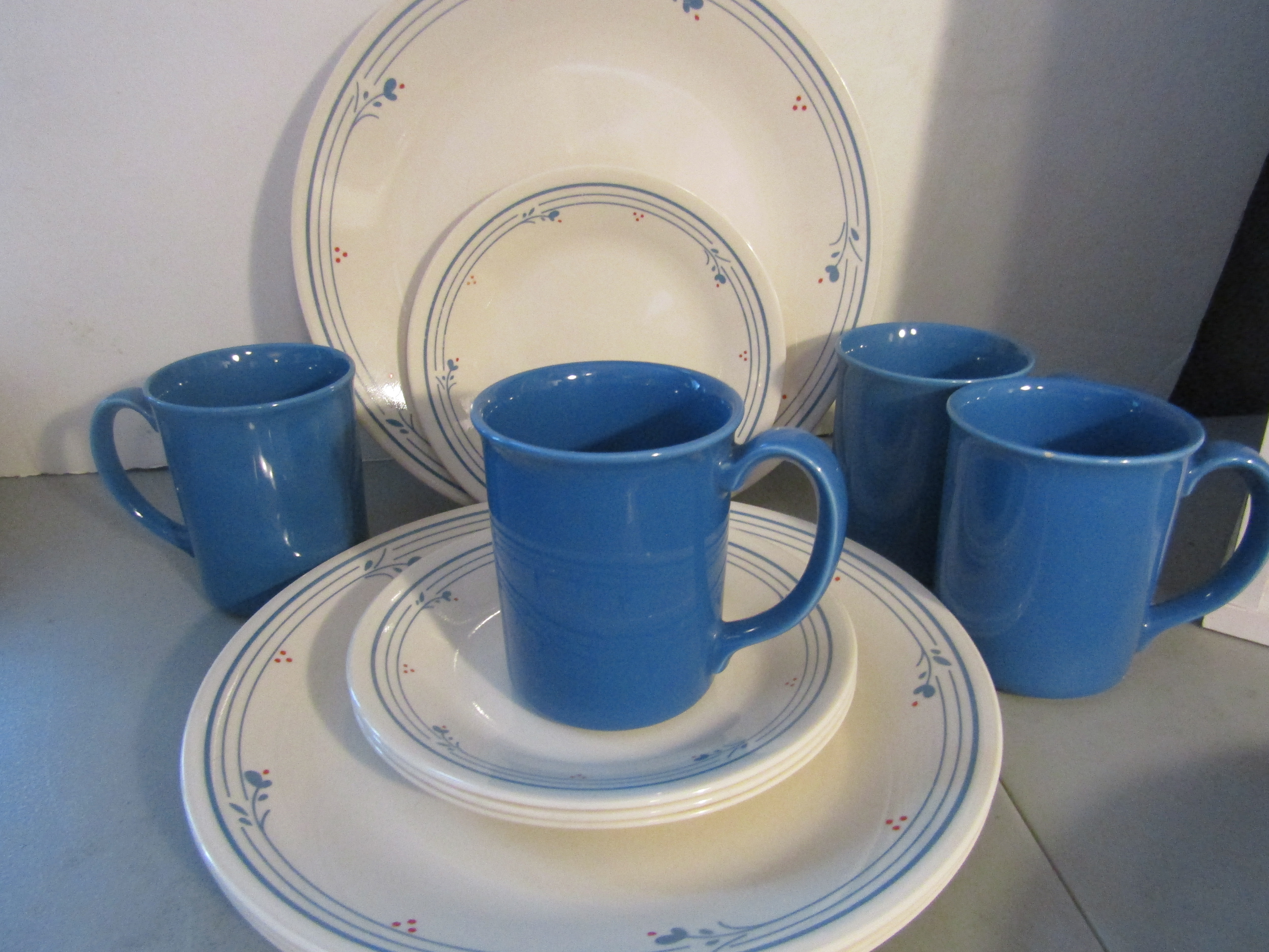 Corelle Country Violets 12-Piece Dinnerware Set