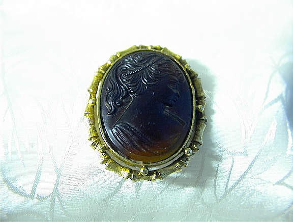 Cameo Brooch Goldtone Tortoise Color Glass Cameo Brooch