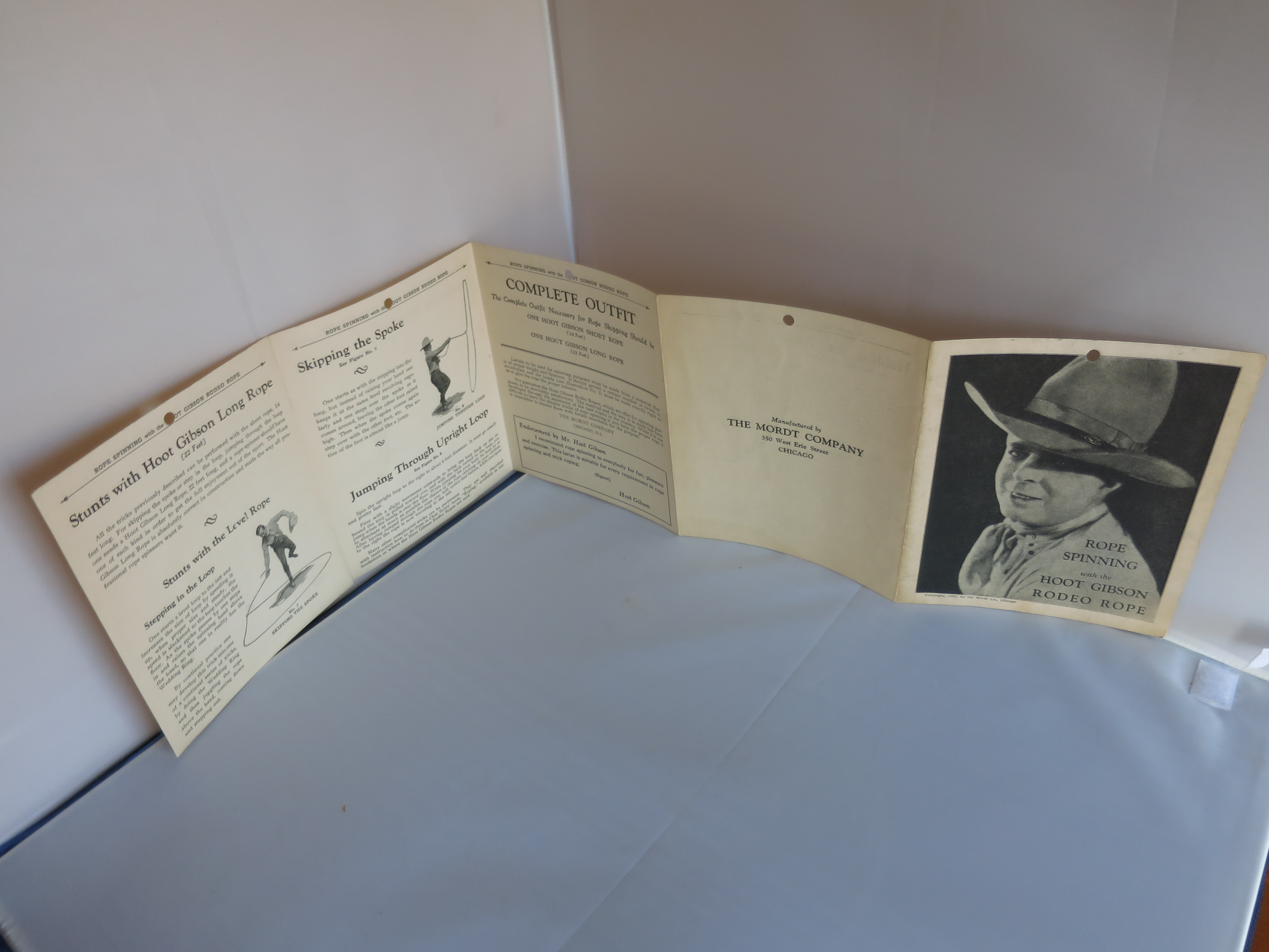 Rope Spinning with Hoot Gibson Rodeo Rope 1929 Booklet