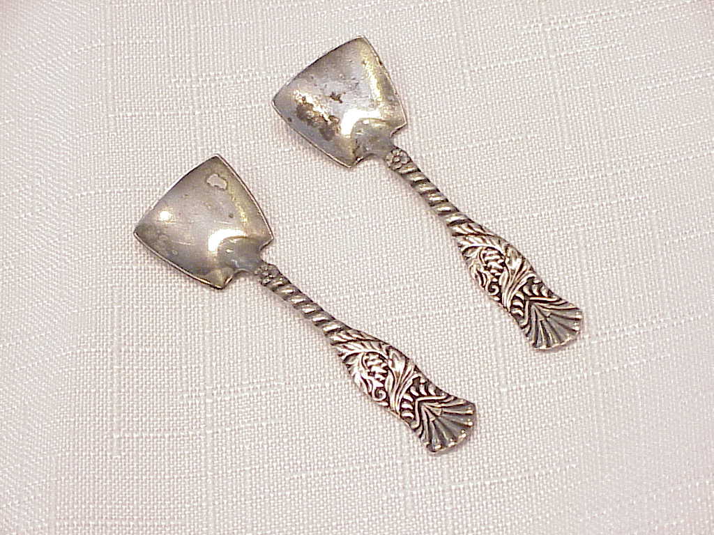 2 Antique 1850'S Repousse Sterling Silver Individual Salt Spoons