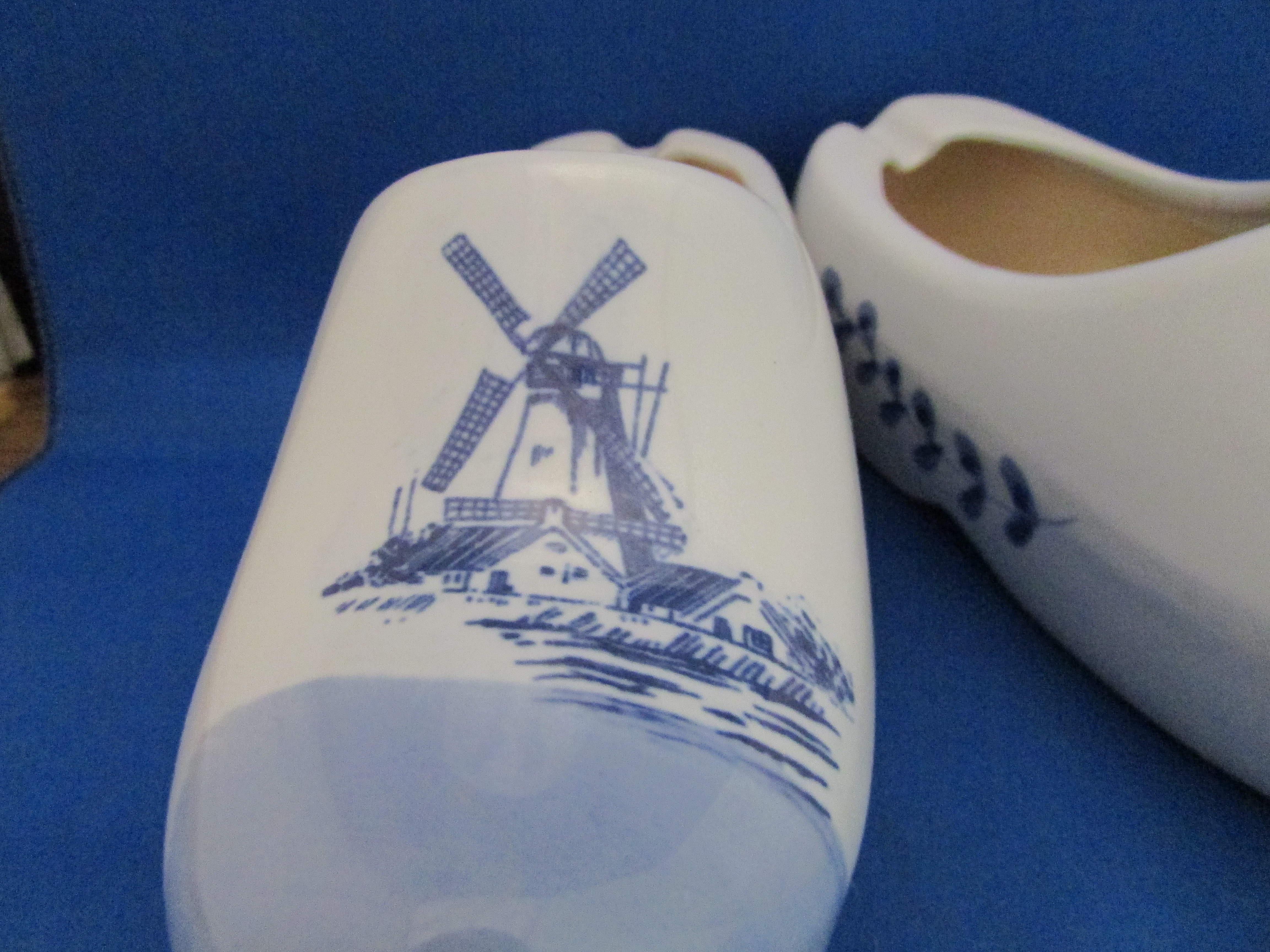 Porcelain Delft Style Wooden Shoes Wall Pocket