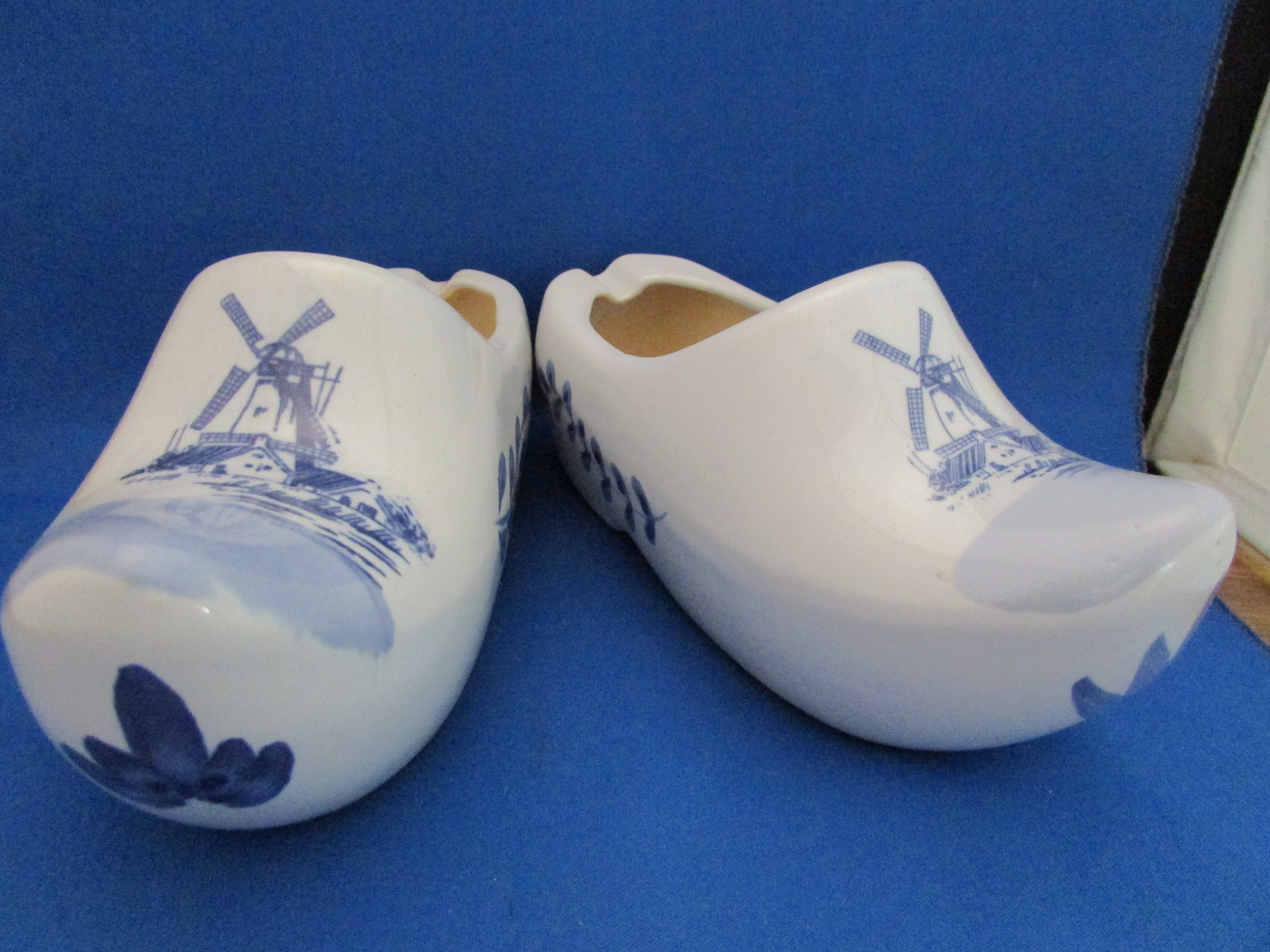 Porcelain Delft Style Wooden Shoes Wall Pocket