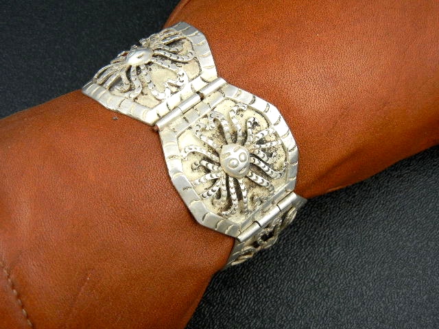 Taxco Mexico  Sterling Silver Los Ballesteros Bracelet
