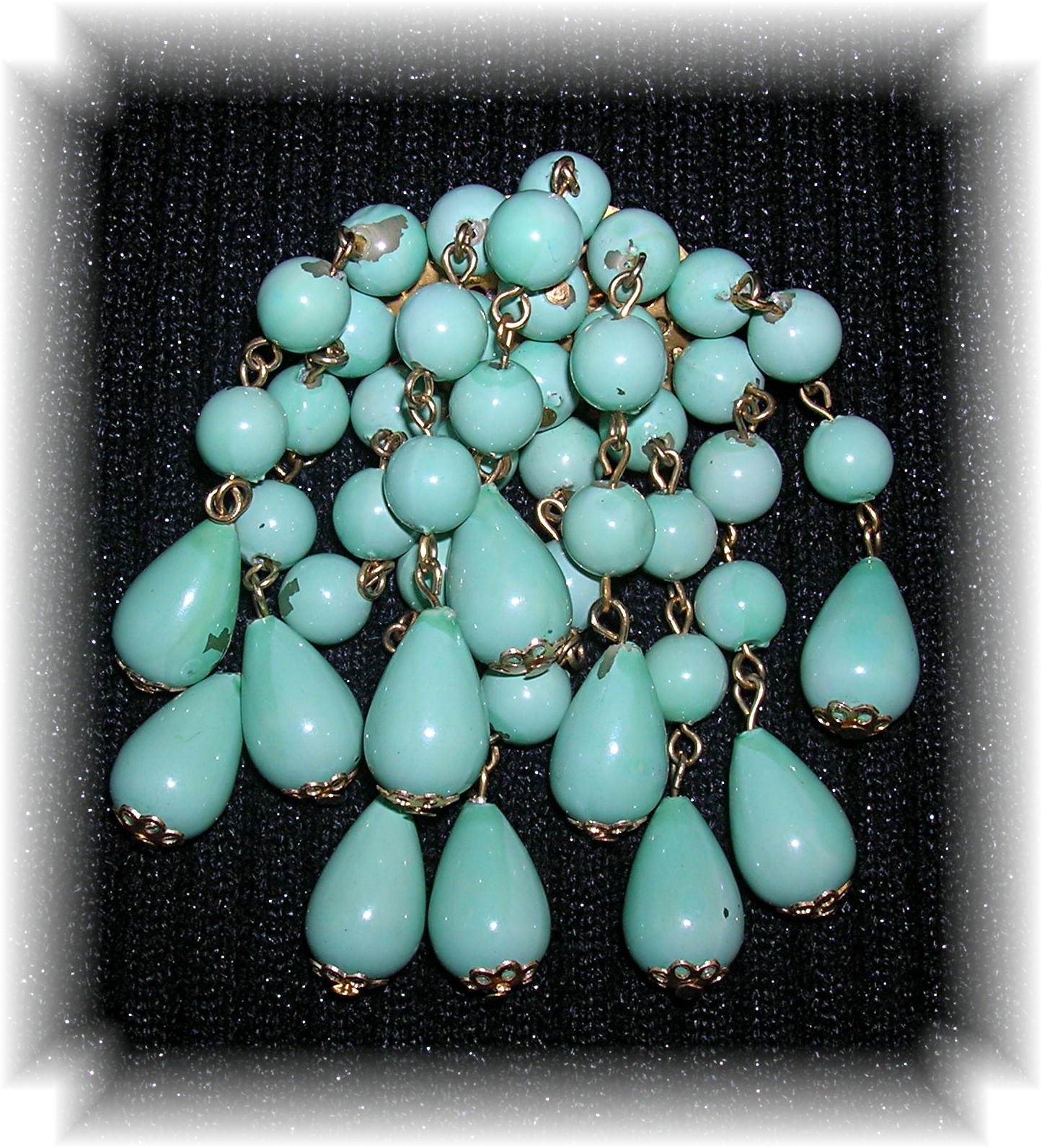 Vintage Turquoise TeardropPlastic  Lucite ClusterBrooch