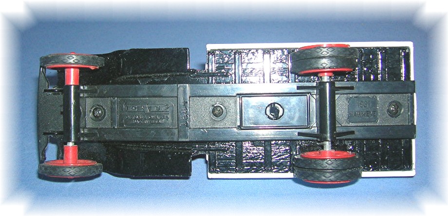 Bank - Ertl Coastal Tanker Hawkeye 1931 - Bank