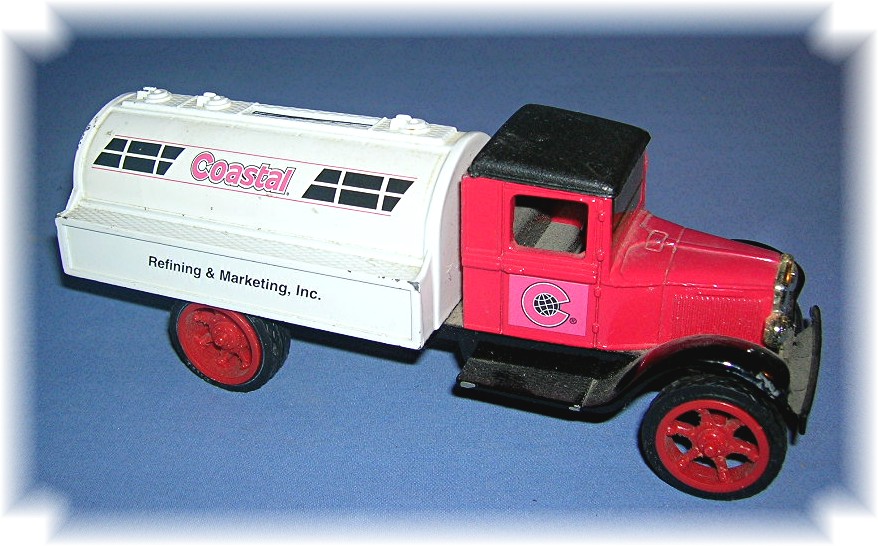 Bank - Ertl Coastal Tanker Hawkeye 1931 - Bank