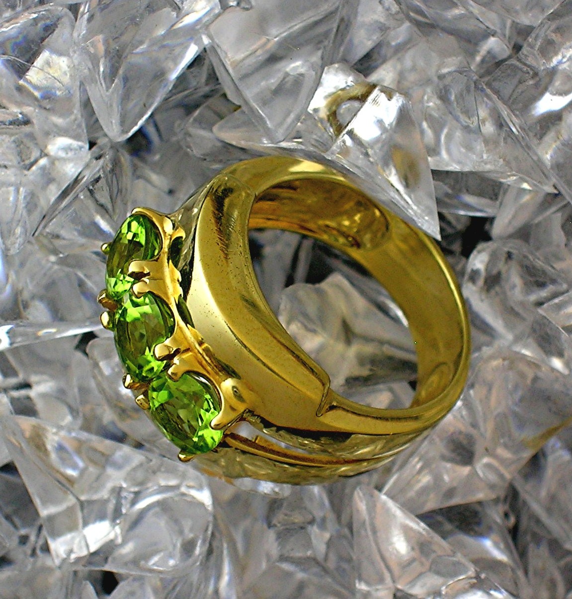 Ring  14K Gold and 2 1/2 Ct Peridot