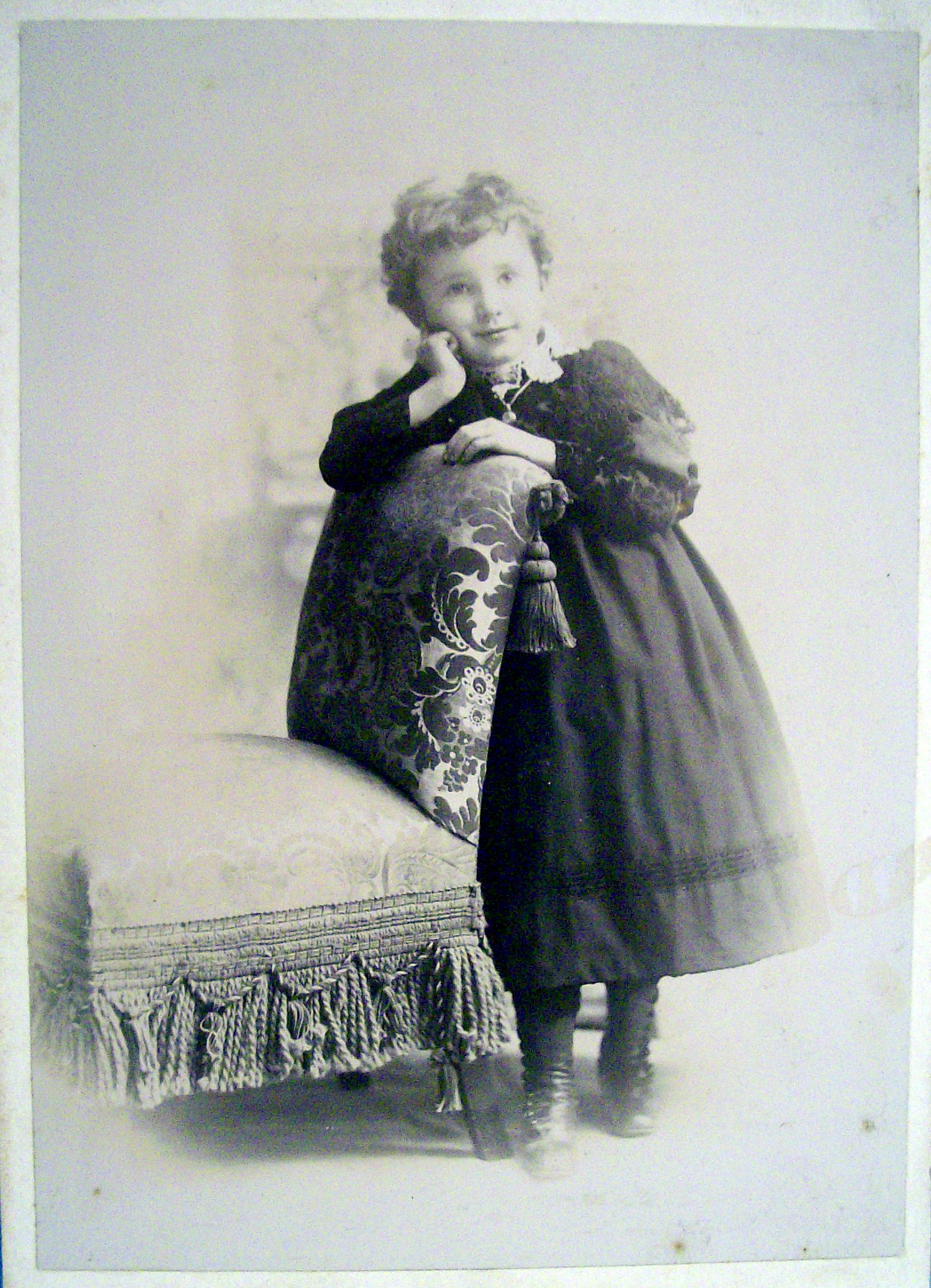 I Oughta Be In Pictures - Cabinet Photo of Mama's Girl