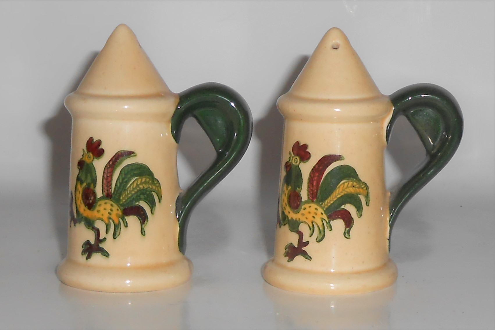 Metlox Pottery Poppy Trail California Provincial Salt &