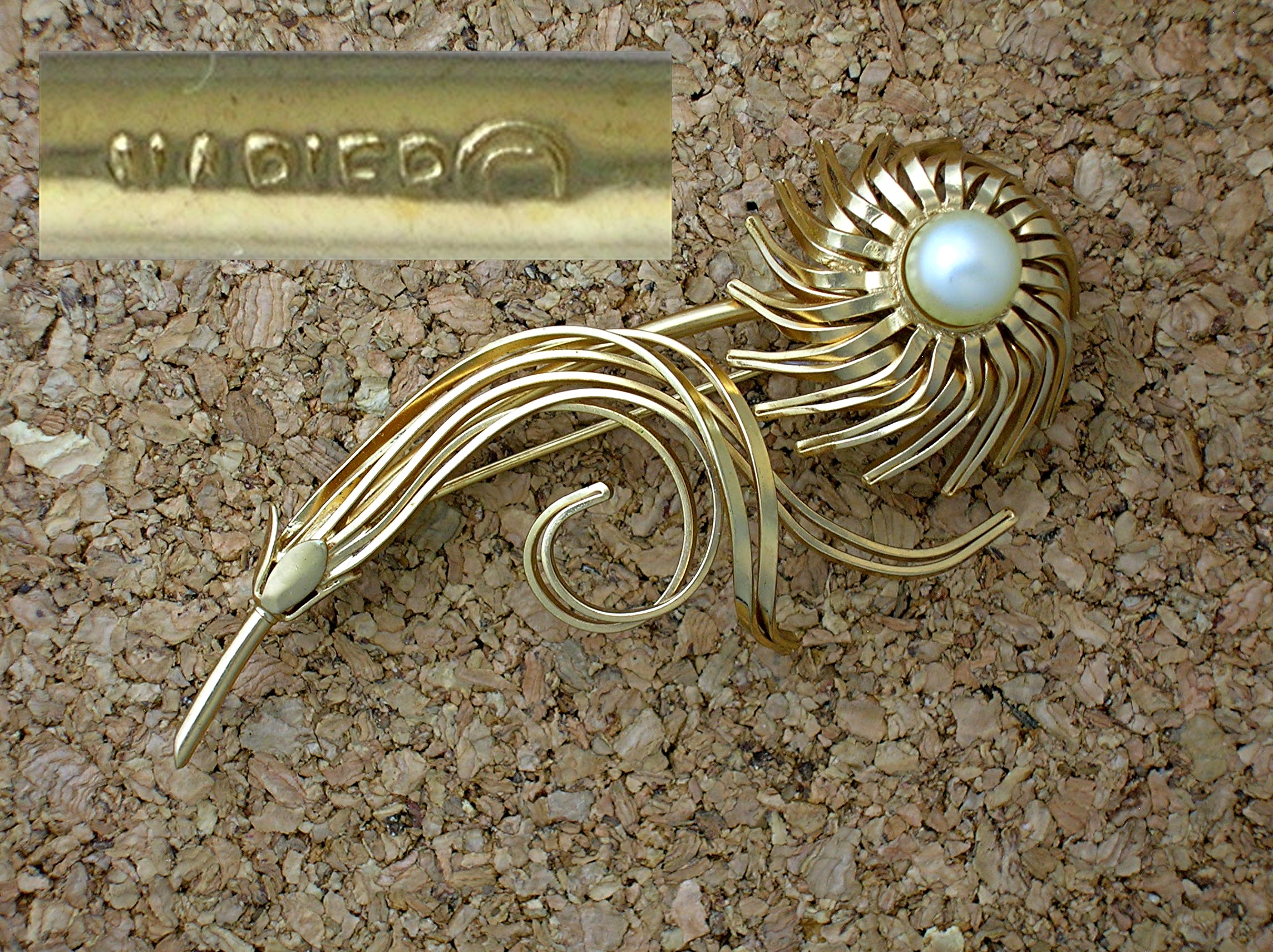 Napier Pearl and Gold pin Brooch
