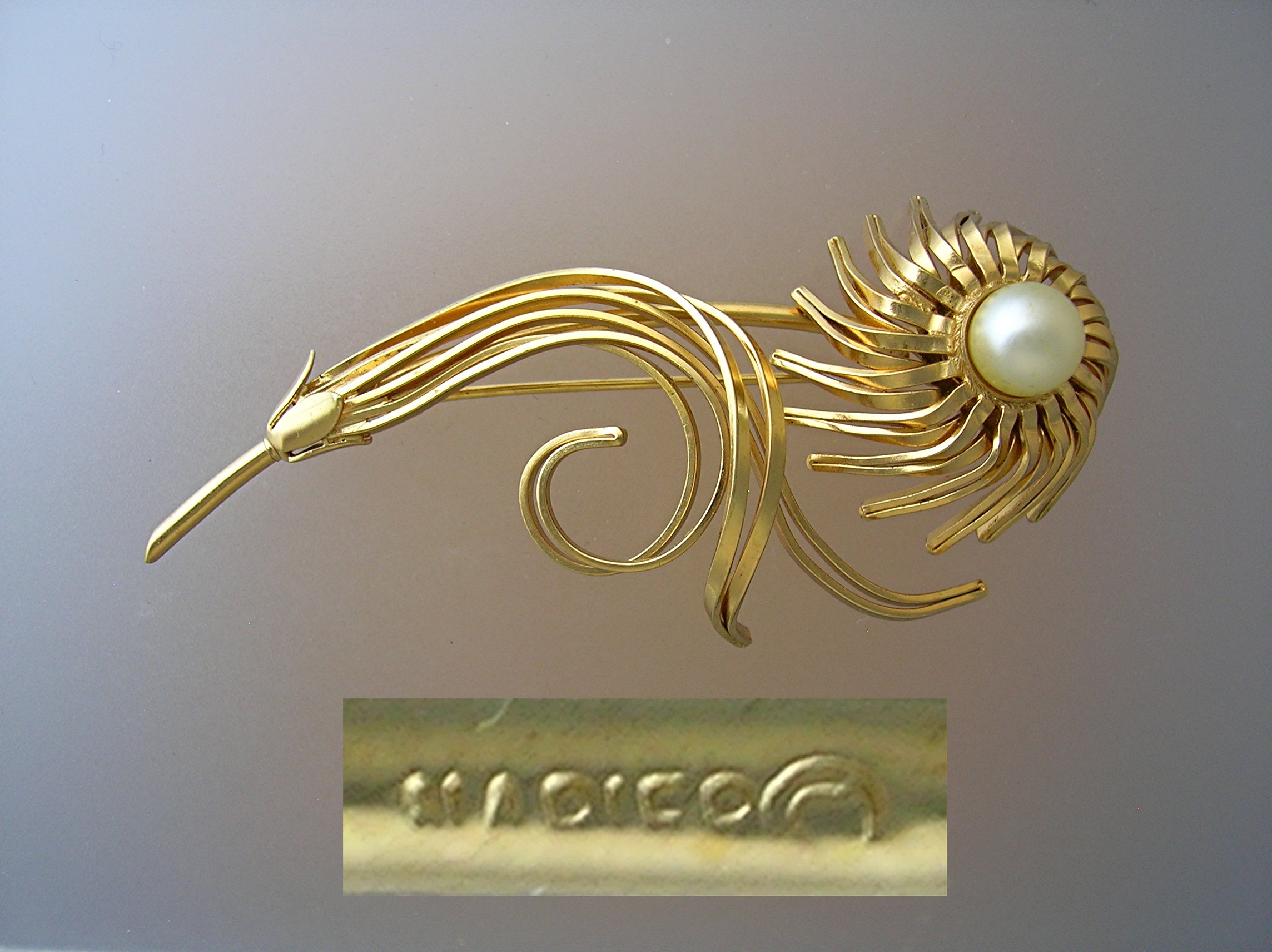 Napier Pearl and Gold pin Brooch