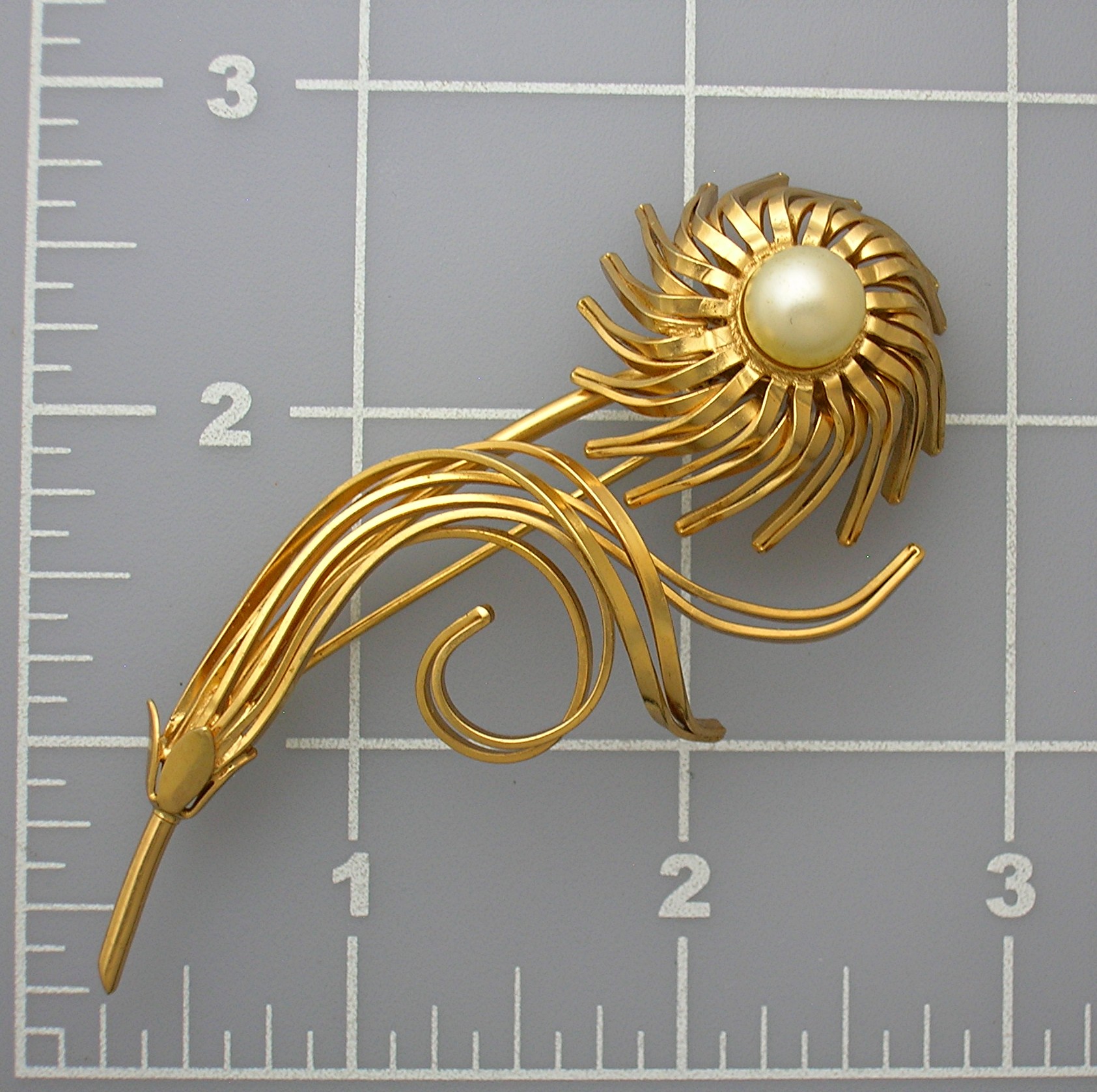 Napier Pearl and Gold pin Brooch
