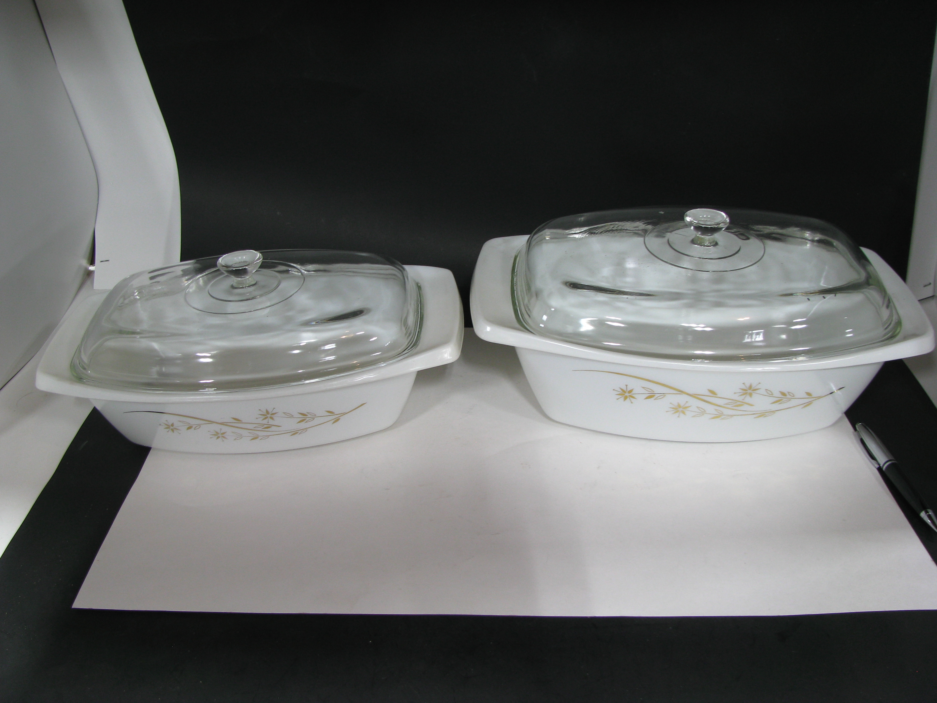Pyrex 2 Golden Honeysuckle Casserole Dishes