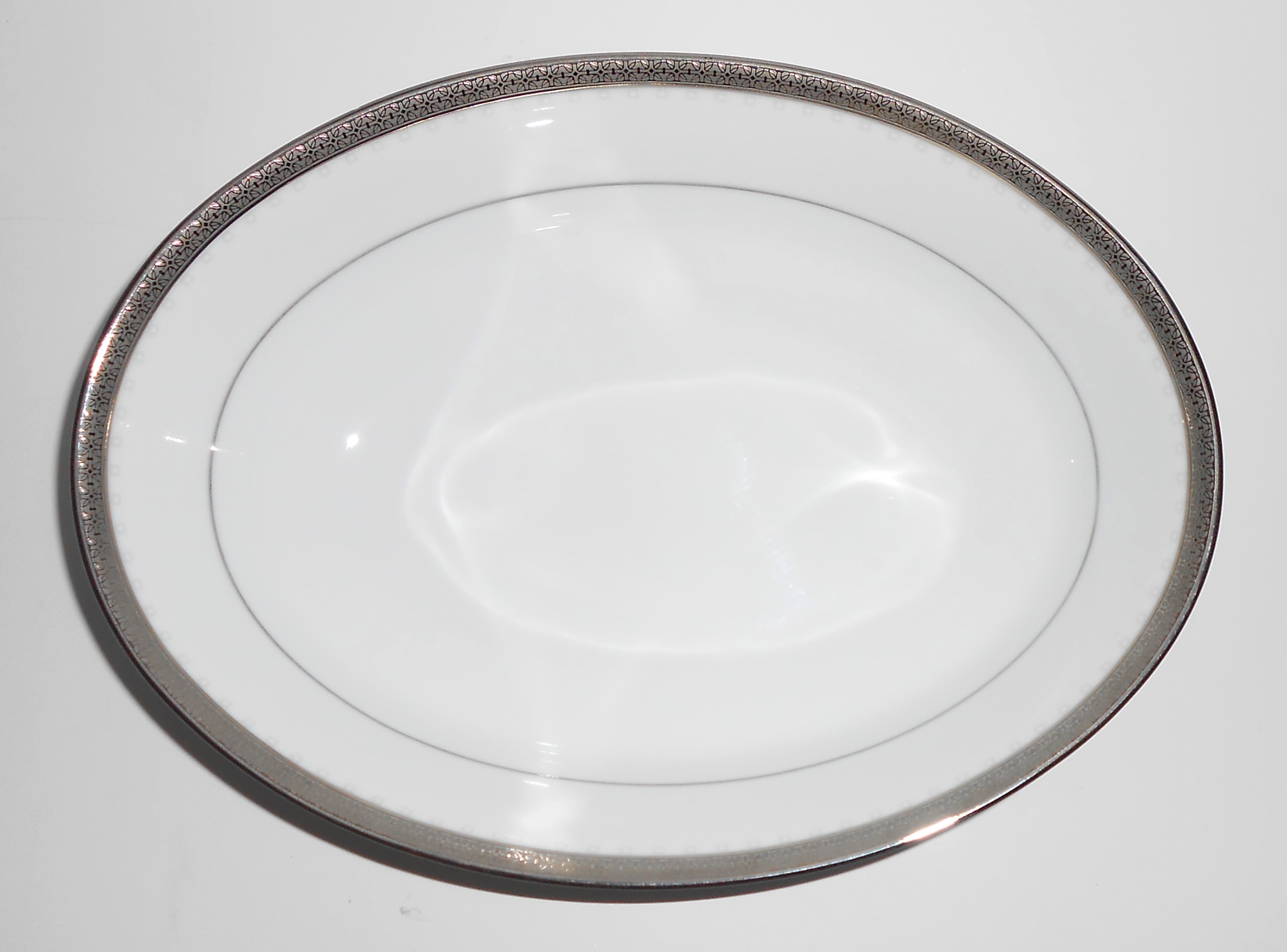 Noritake Porcelain China #4338 Metropolitan Platinum Ov