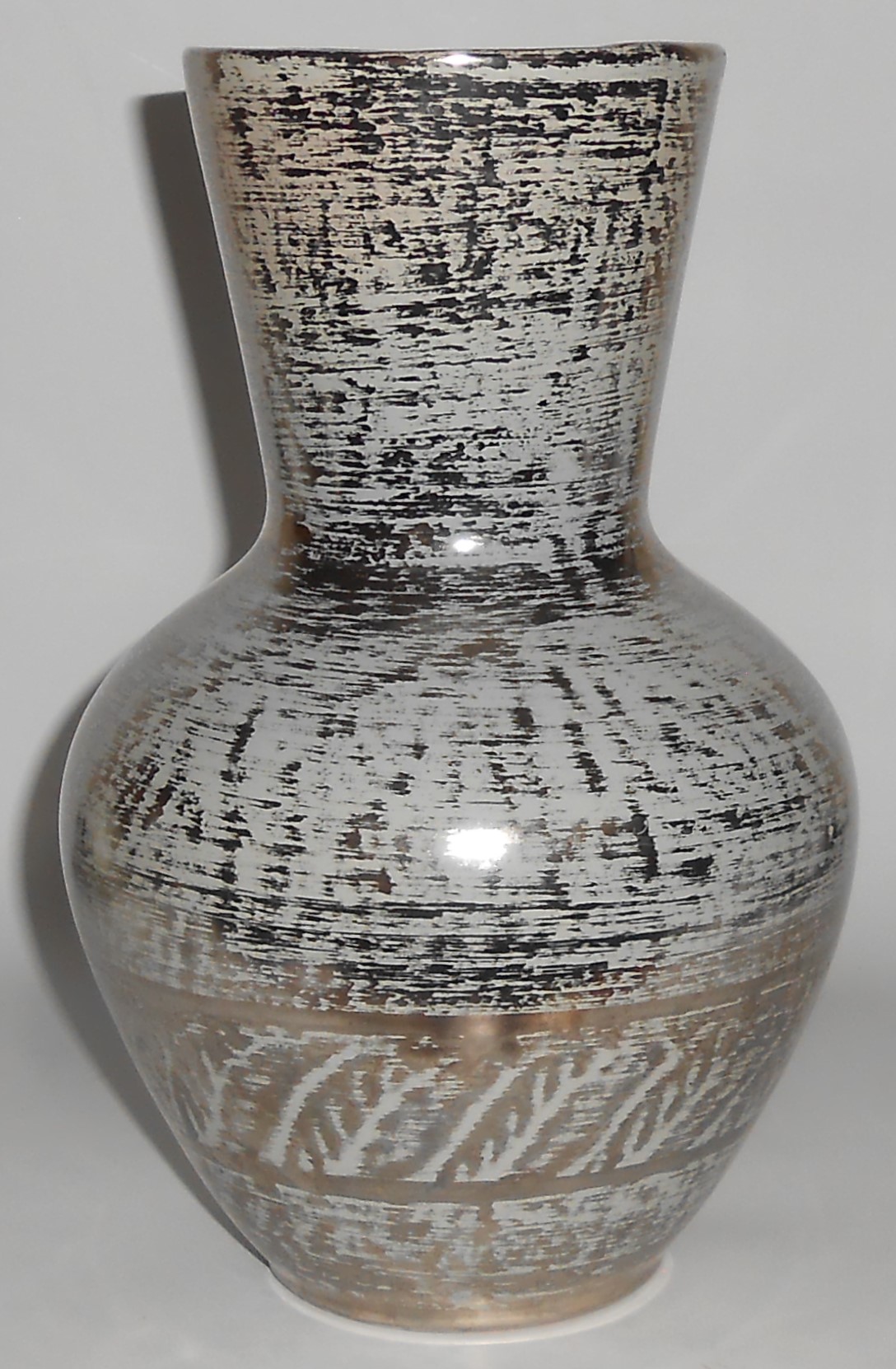 Stangl Pottery Country Colonial Silver 9.5'' Vase