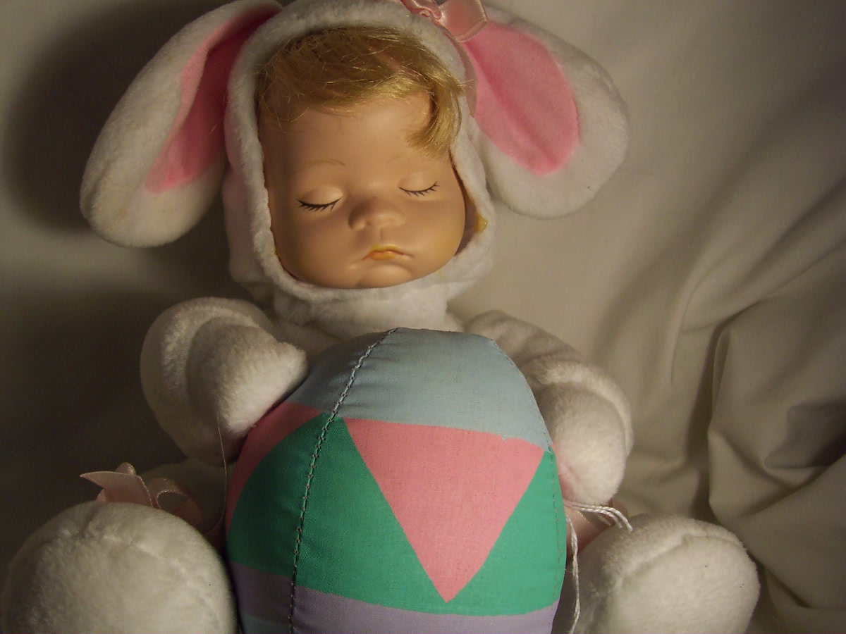 Musical Bunny Doll Animated Easter Parade