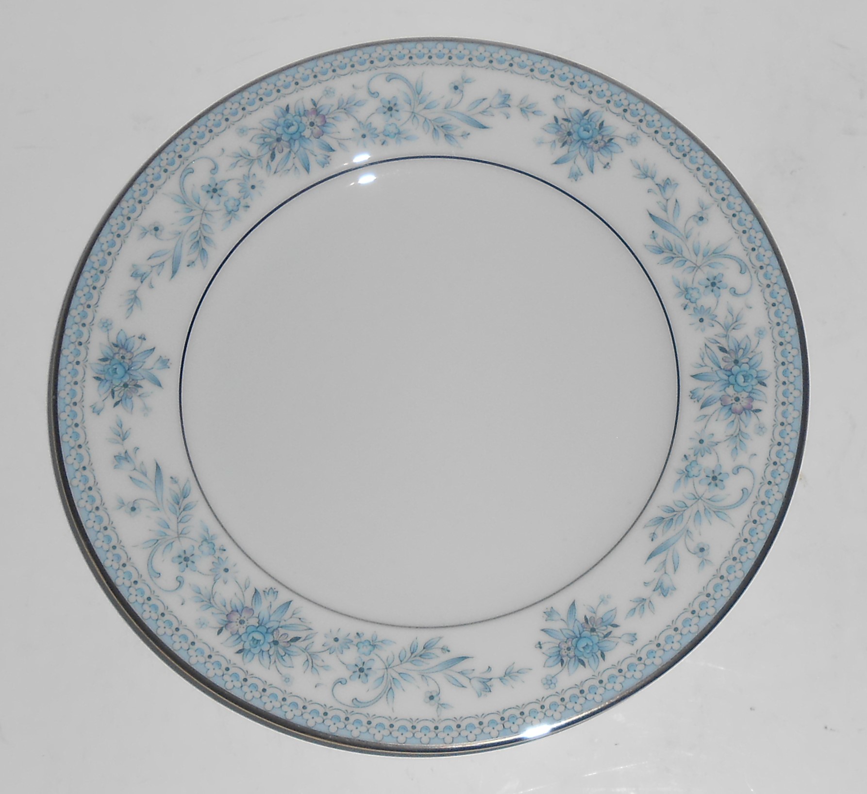 Noritake Porcelain China 2482 Blue Hill Platinum Bread