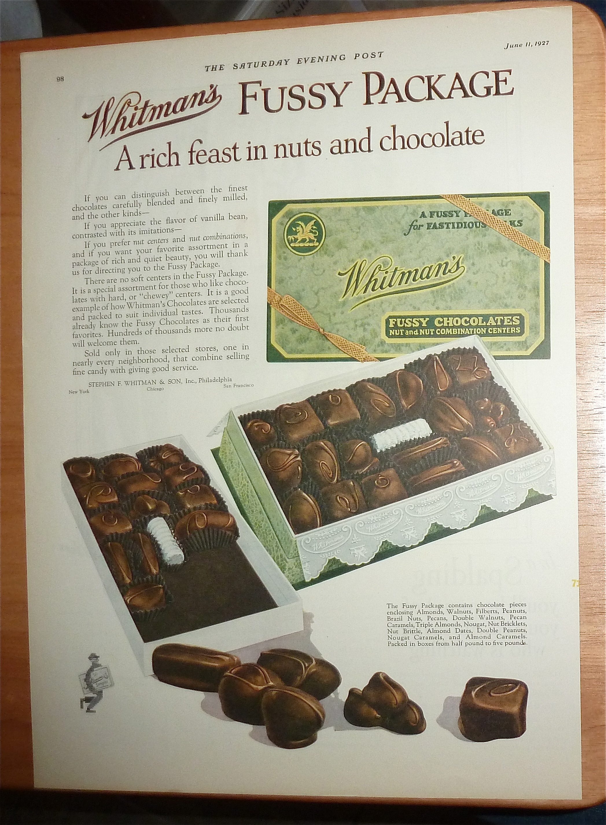 1927 Whitman's Fussy Chocolates w/Box Of Candy