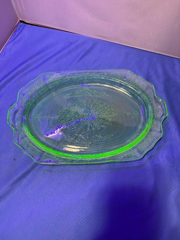 Anchor Hocking Uranium Glass Princess Pattern Oval Closed Handle Tray 12"