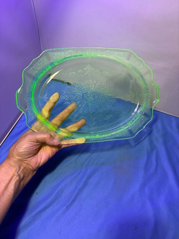 Anchor Hocking Uranium Glass Princess Pattern Oval Closed Handle Tray 12"