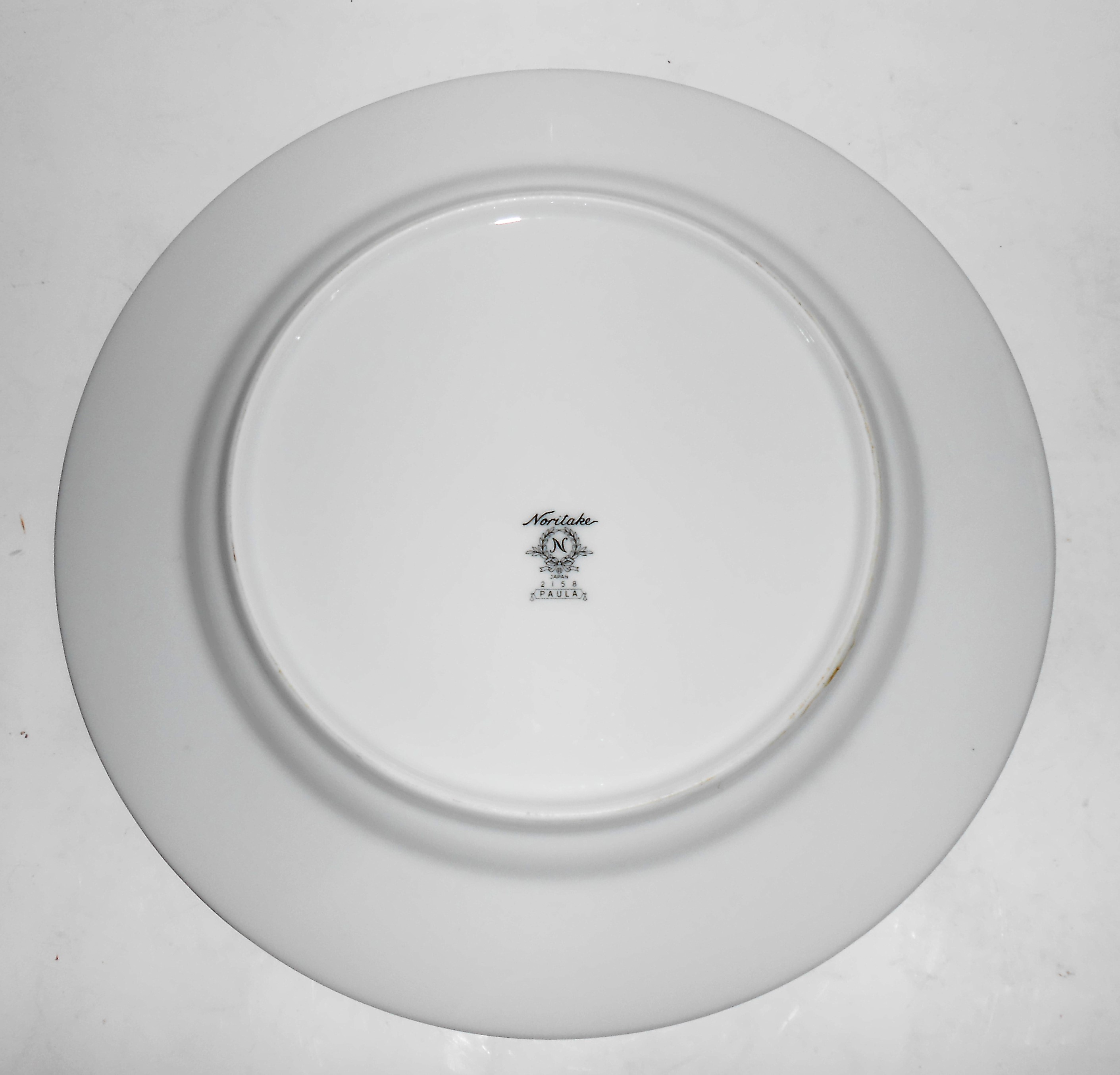 Noritake Porcelain China Paula w/Platinum Dinner Plate