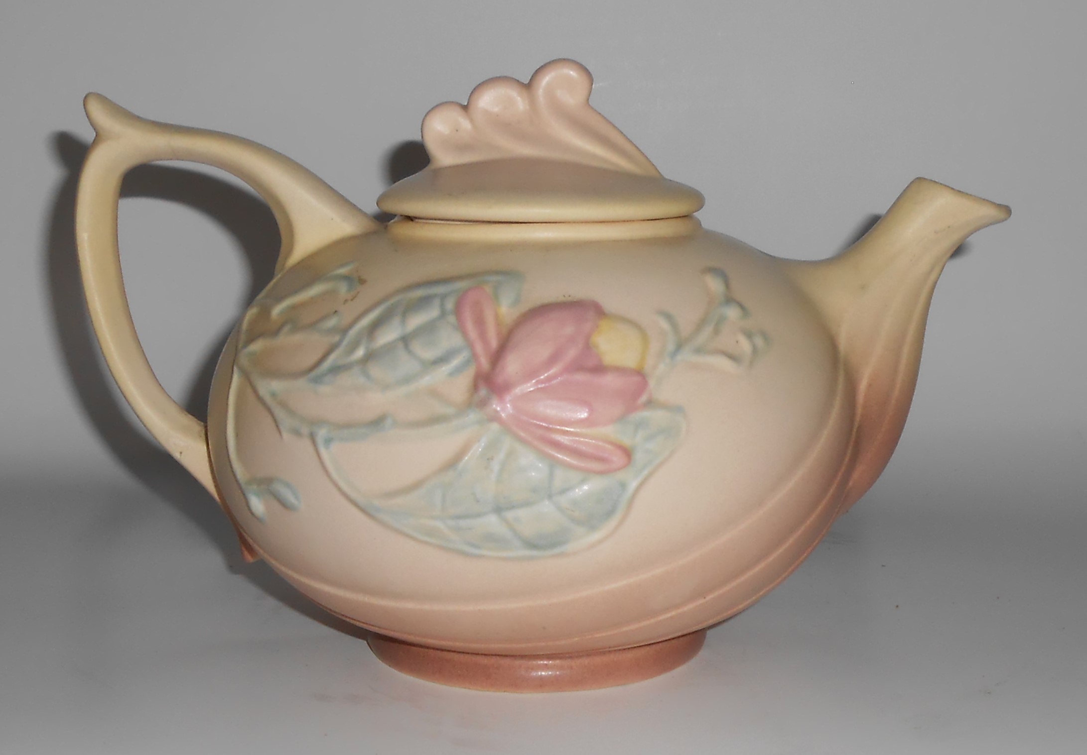 Hull Art Pottery Matte Magnolia Teapot w/Lid