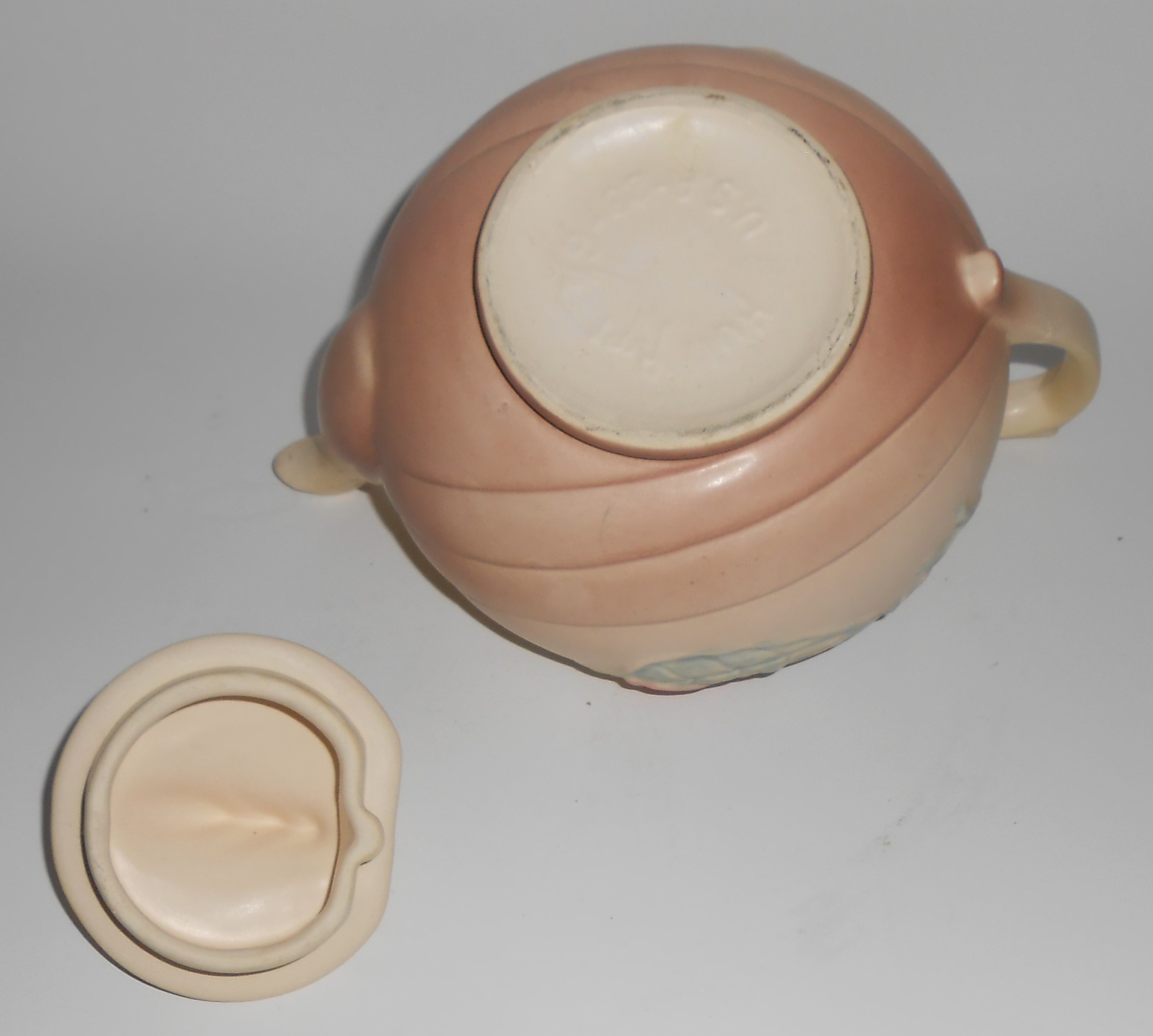 Hull Art Pottery Matte Magnolia Teapot w/Lid