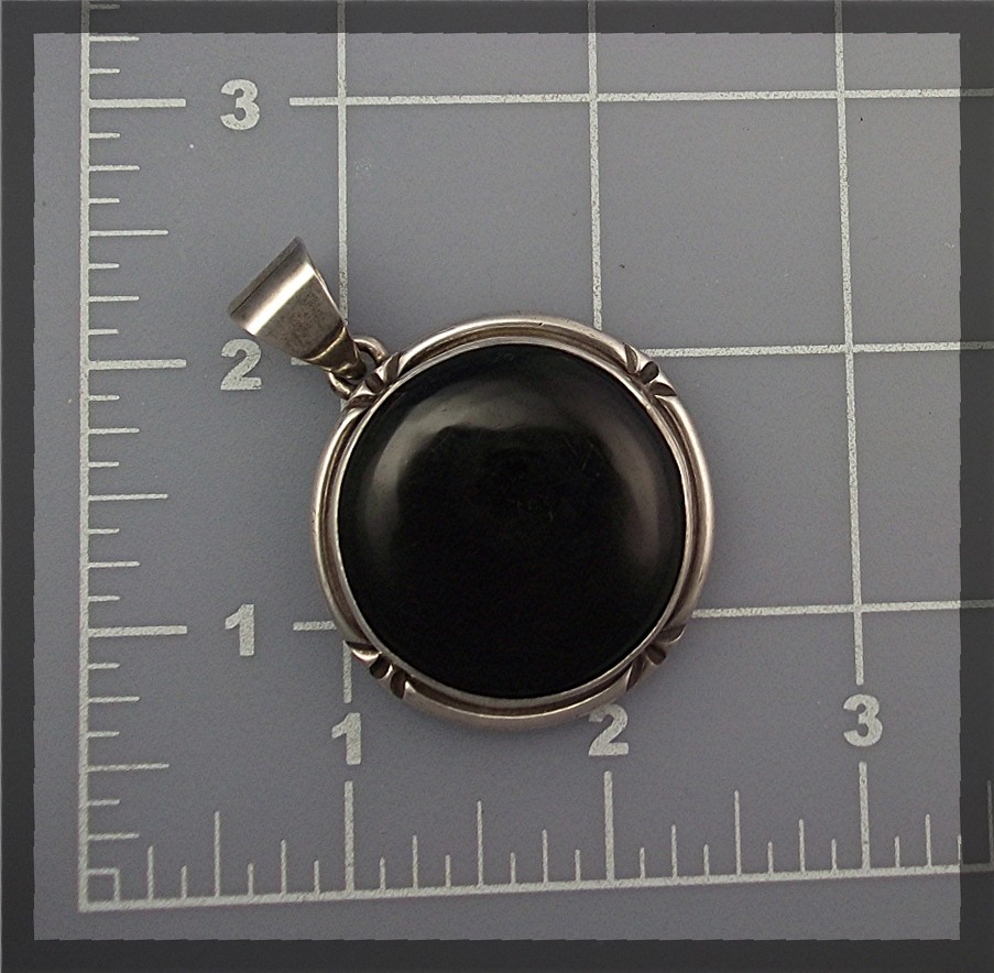 Pendant Sterling Silver Bezel Set Black Onyx ........