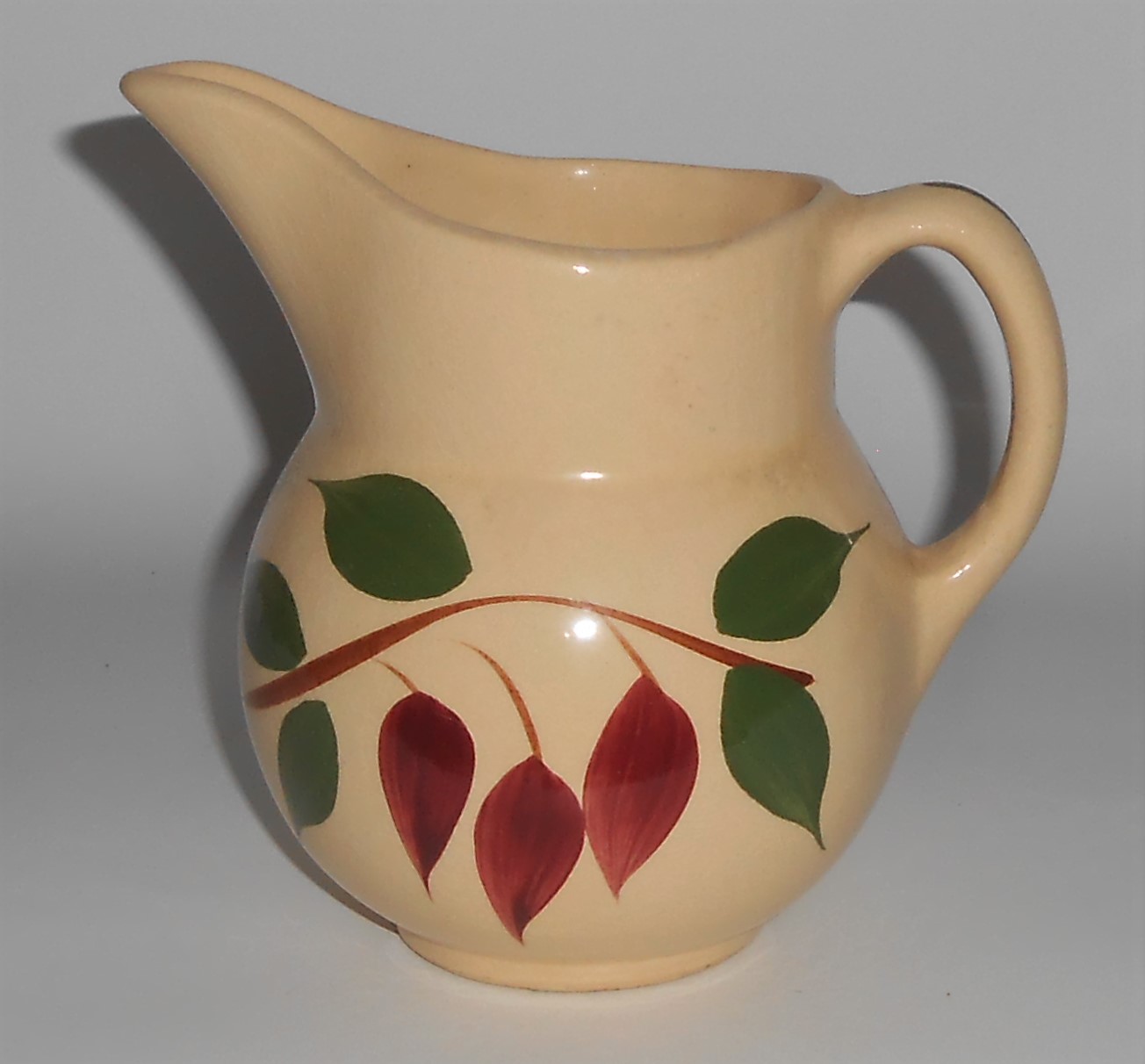 Vintage Watt Pottery American Red Bud Tear Drop #15 Pit