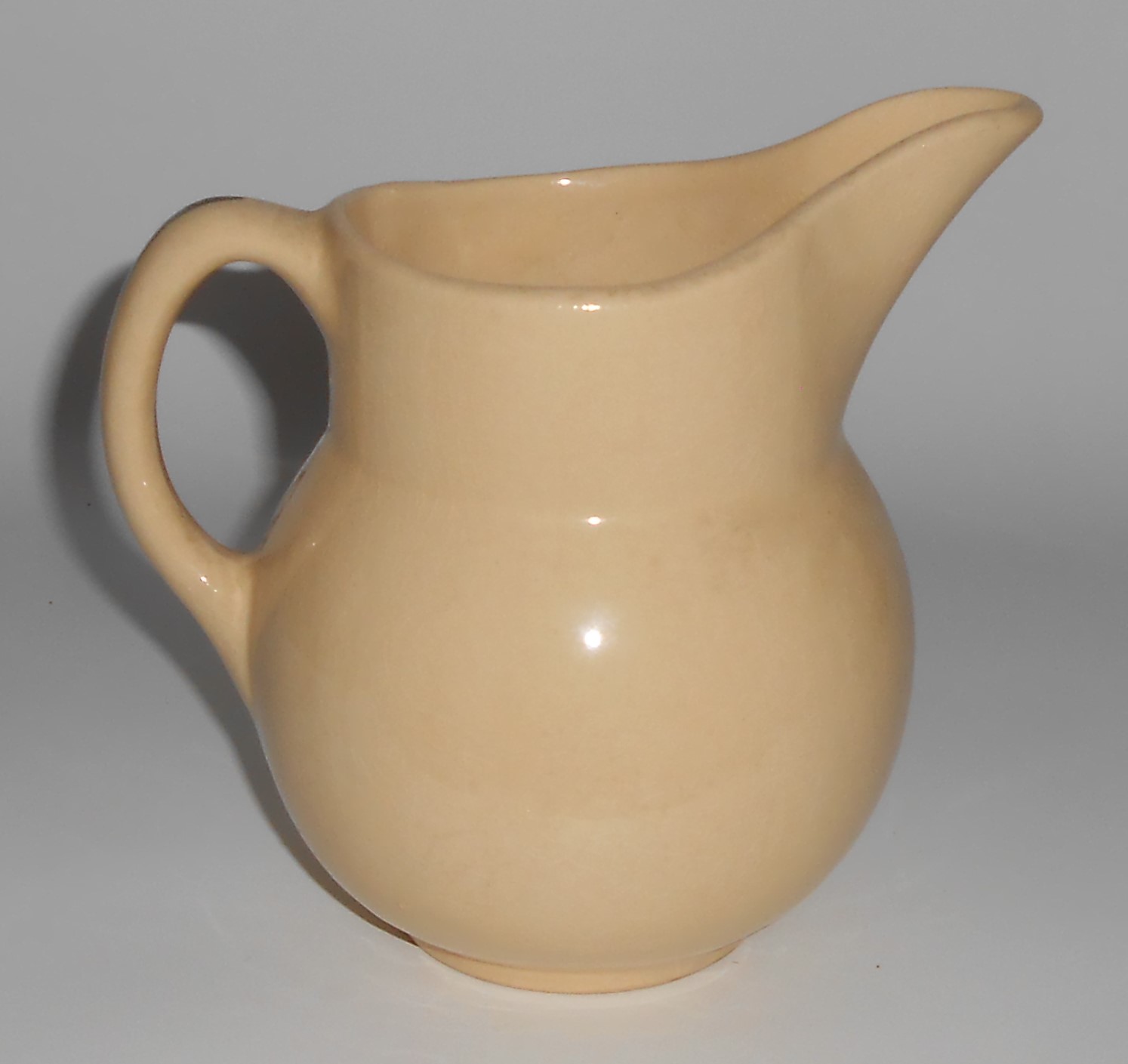 Vintage Watt Pottery American Red Bud Tear Drop #15 Pit