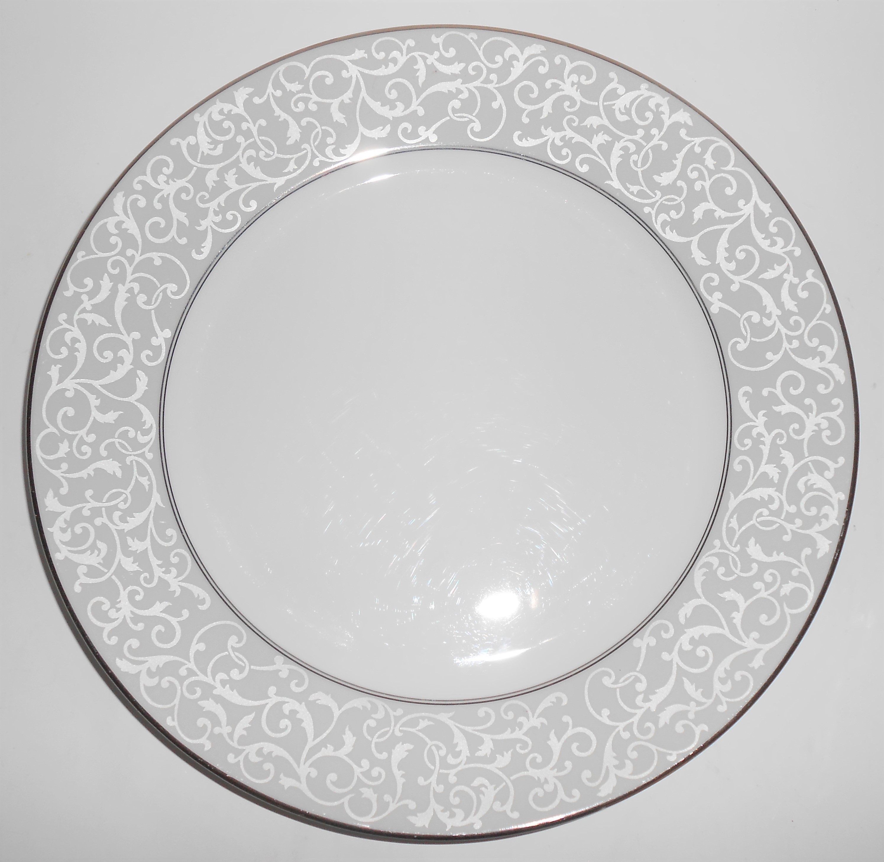 Mikasa Fine China Parchment Dinner Plate