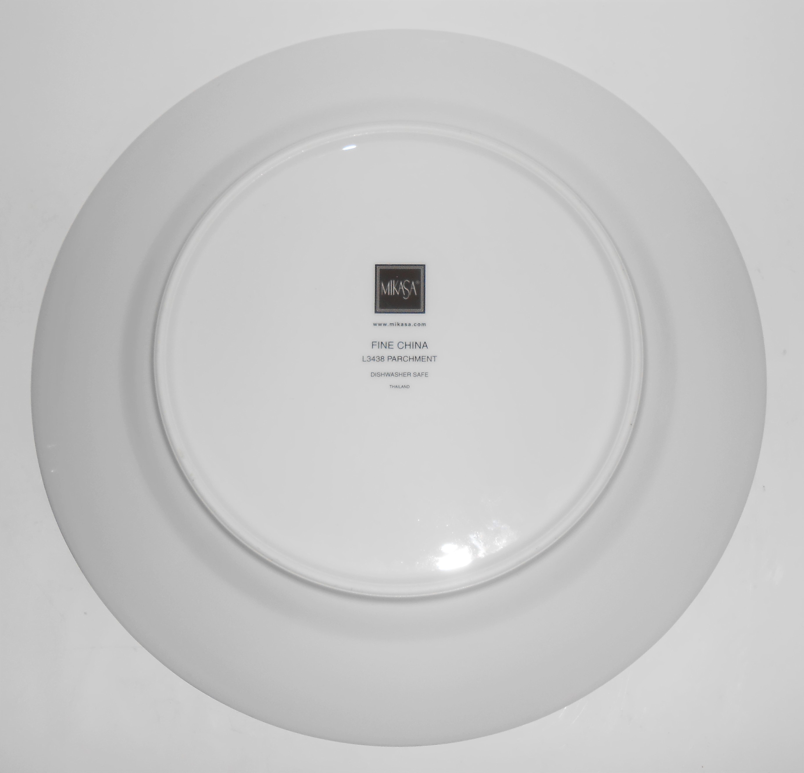 Mikasa Fine China Parchment Dinner Plate