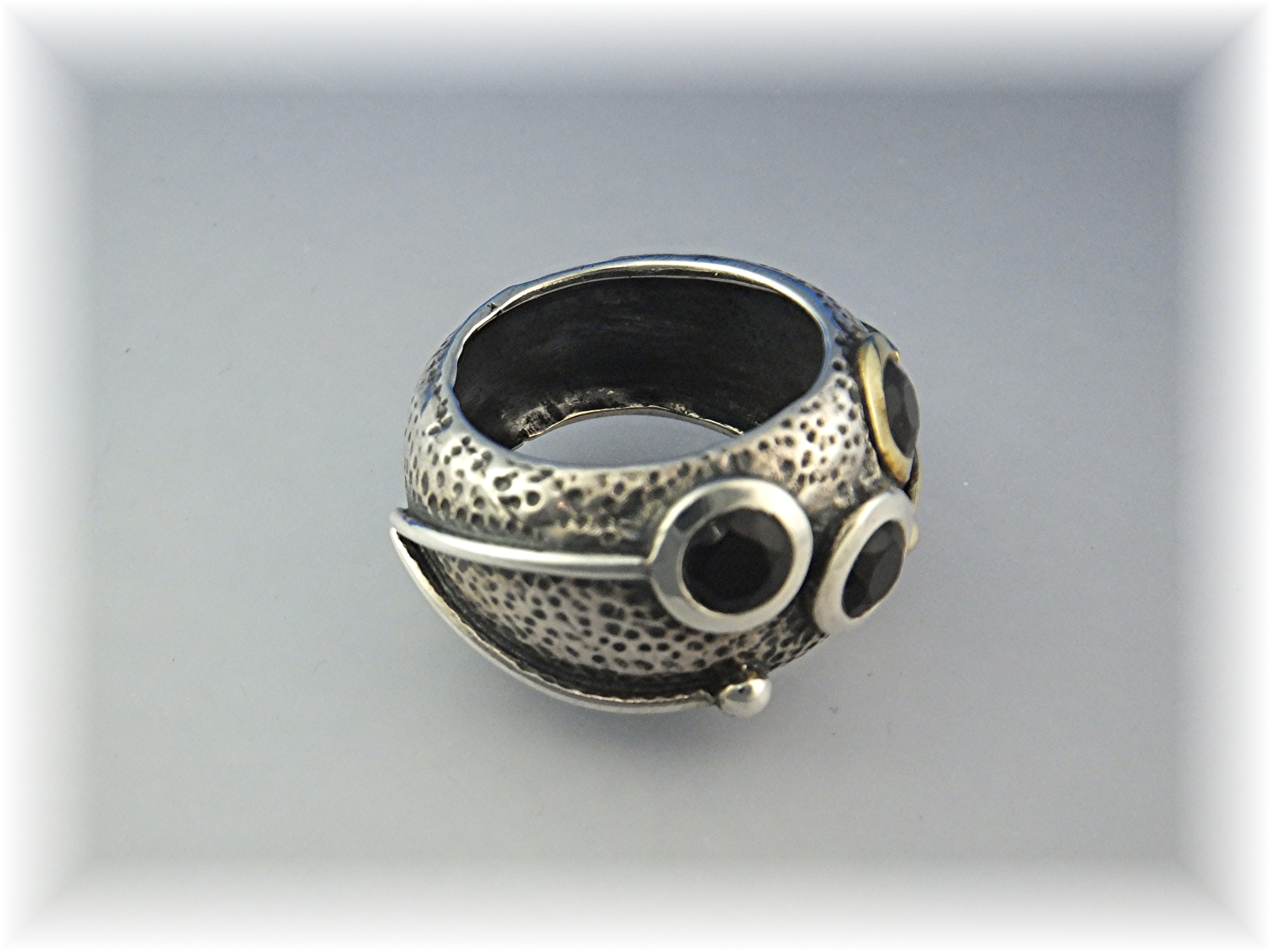 Ring Sterling Silver Gold/Brass Onyx