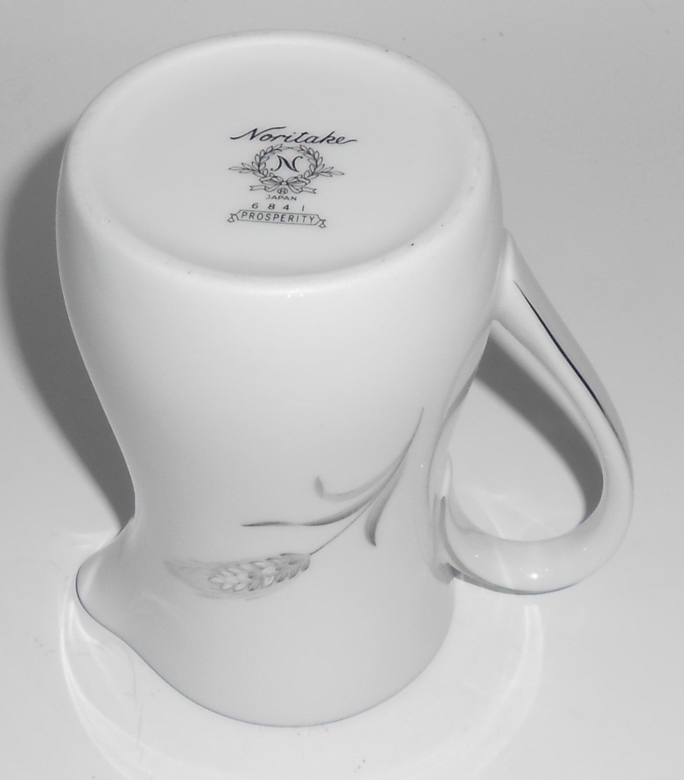 Noritake Porcelain China Prosperity 6841 w/Platinum Cre