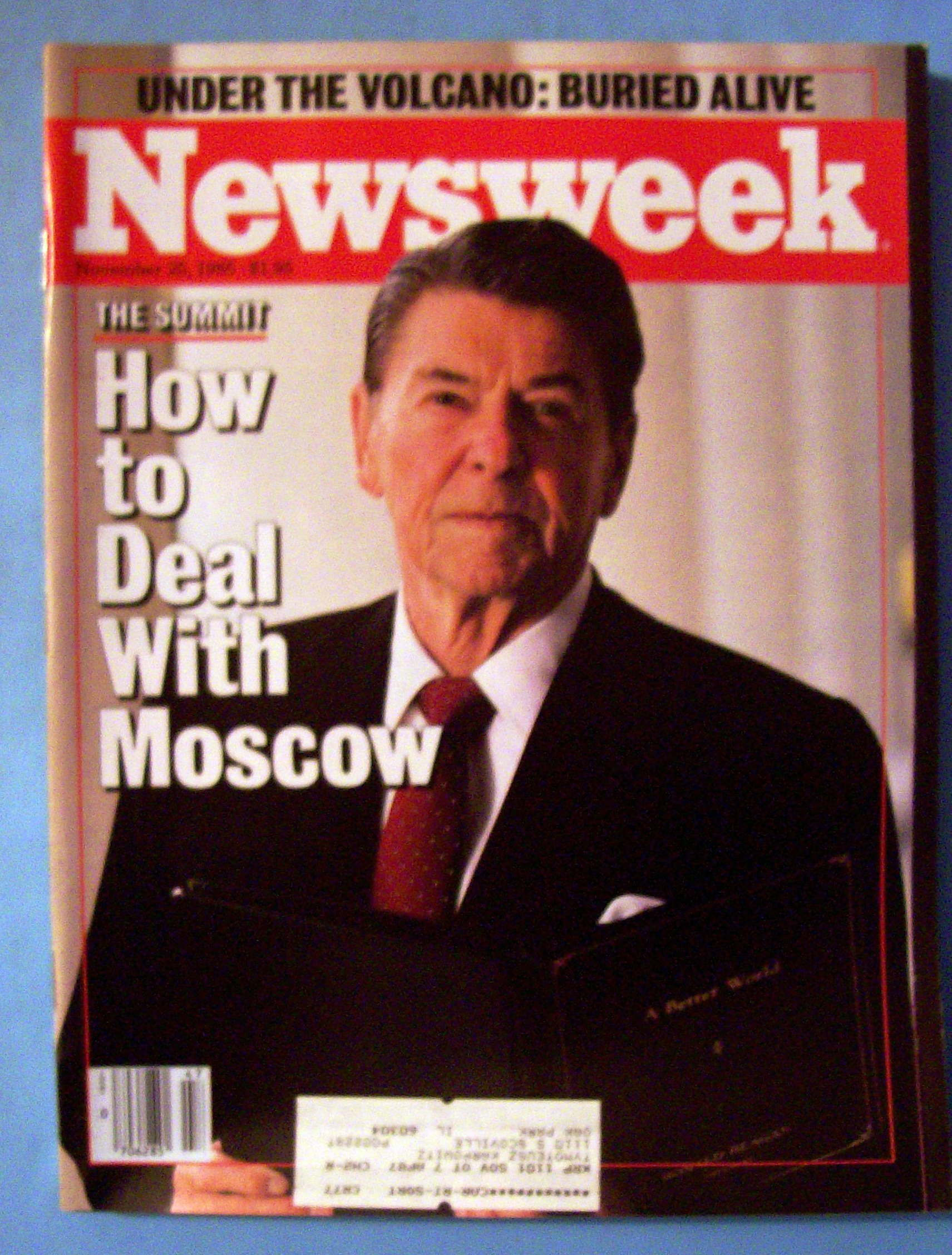 Newsweek Magazine -November 25, 1985- President Reagan
